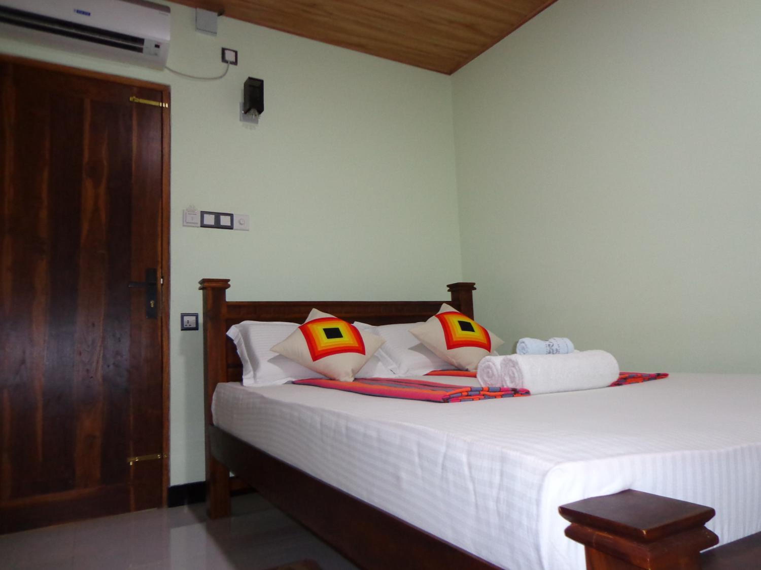 Deluxe Double Room with Shower photo 3