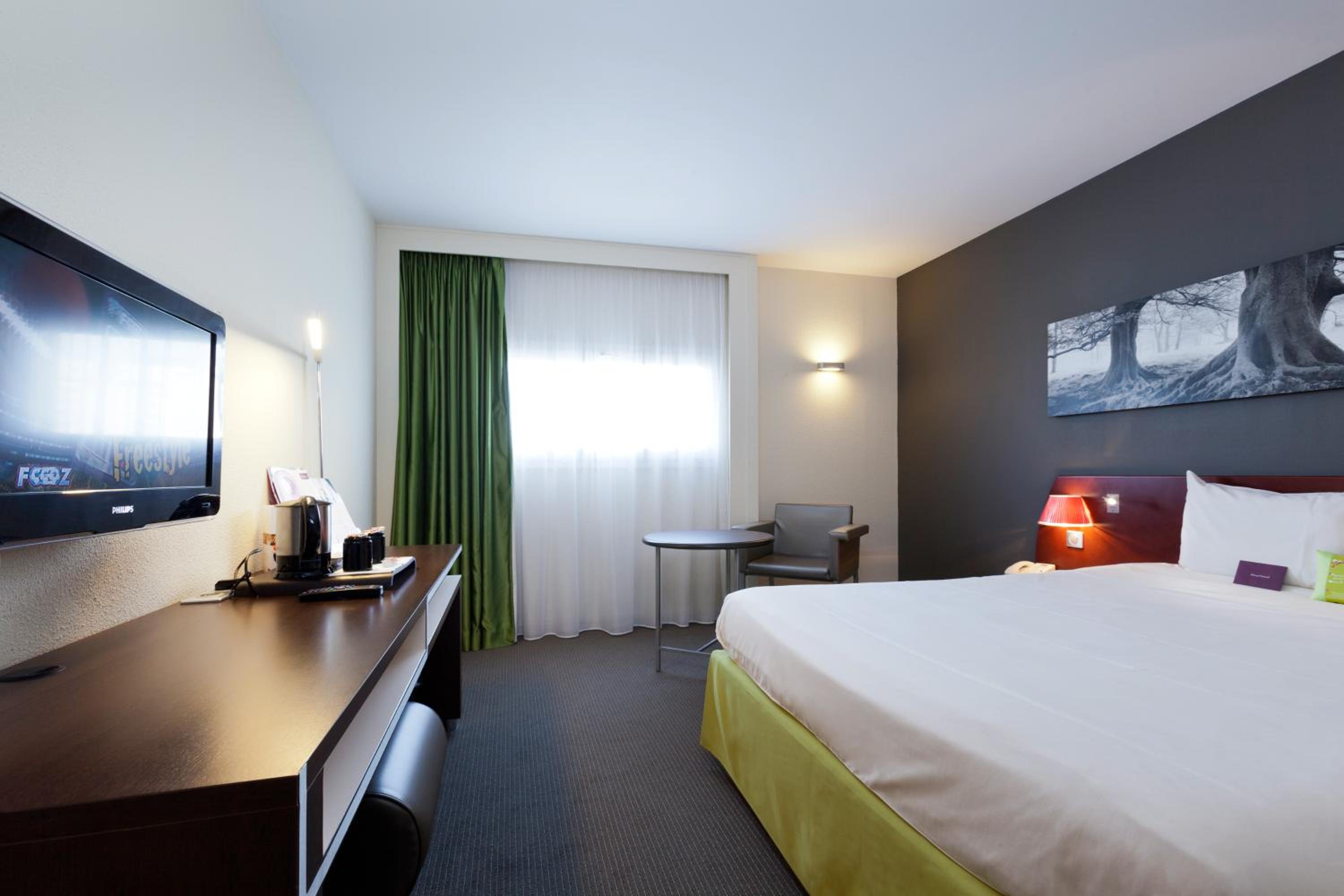 Standard Room with 1 Double Bed - Photo 4