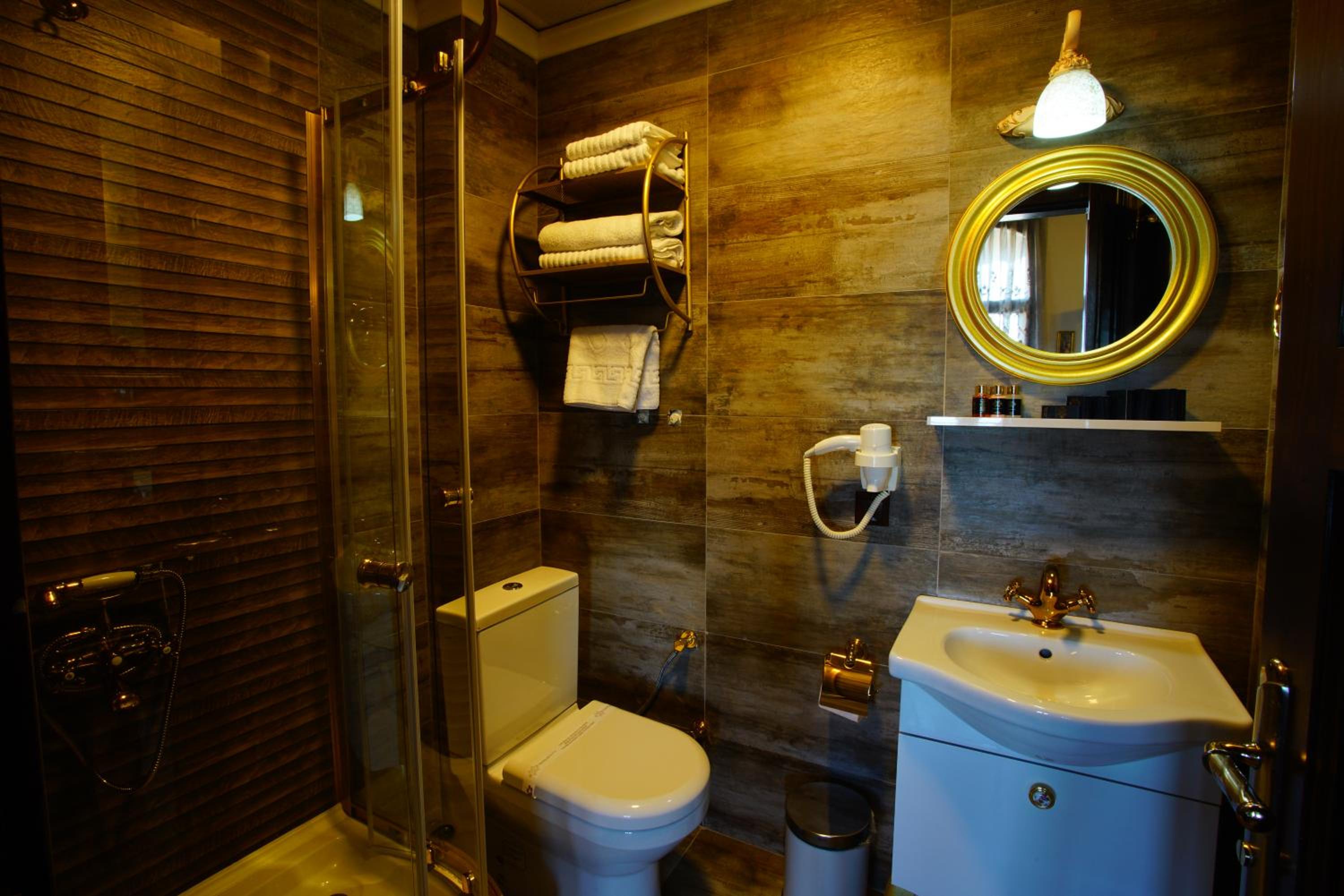 Standard Triple Room photo 2