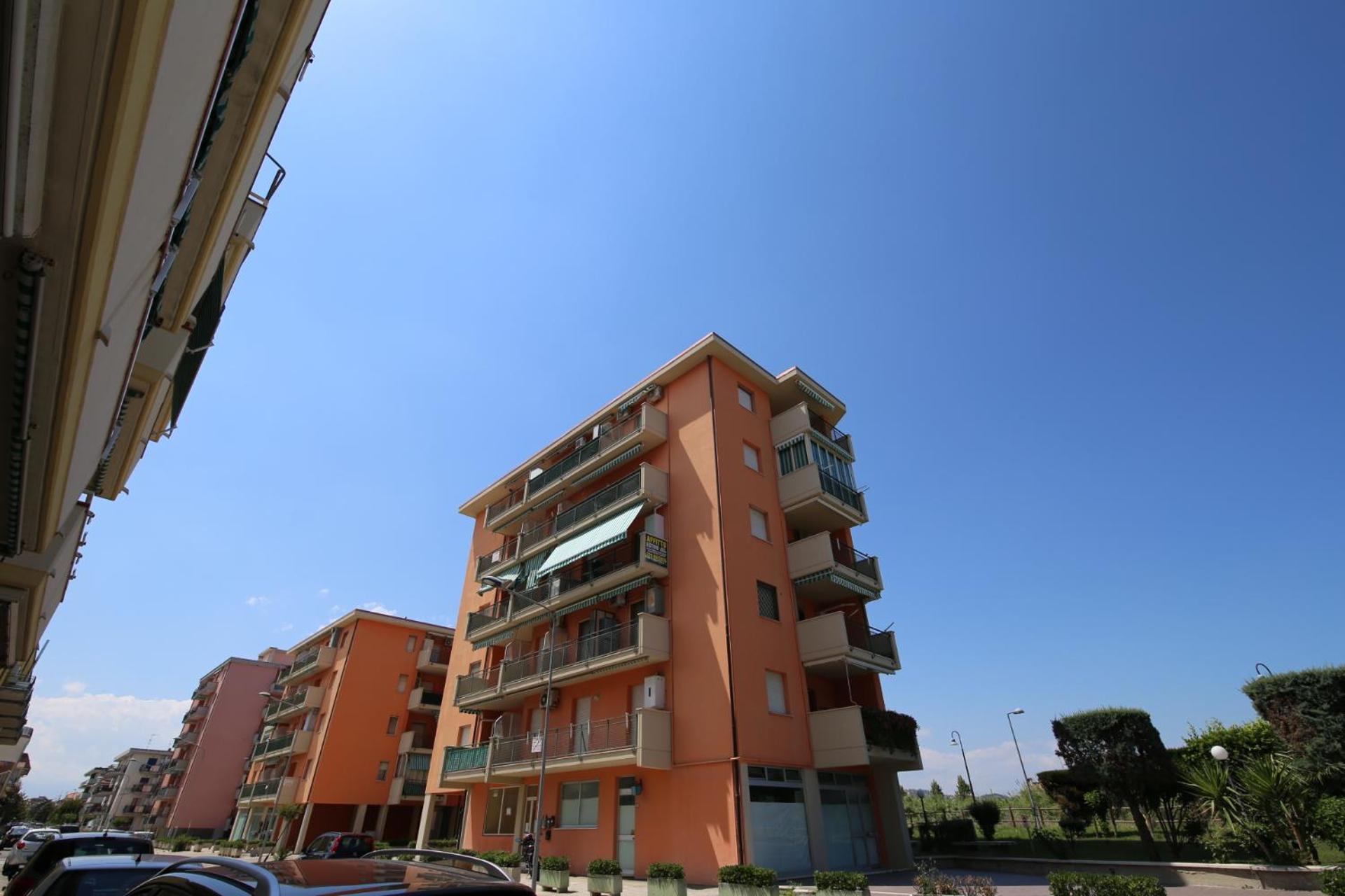 Apartment - Photo 8