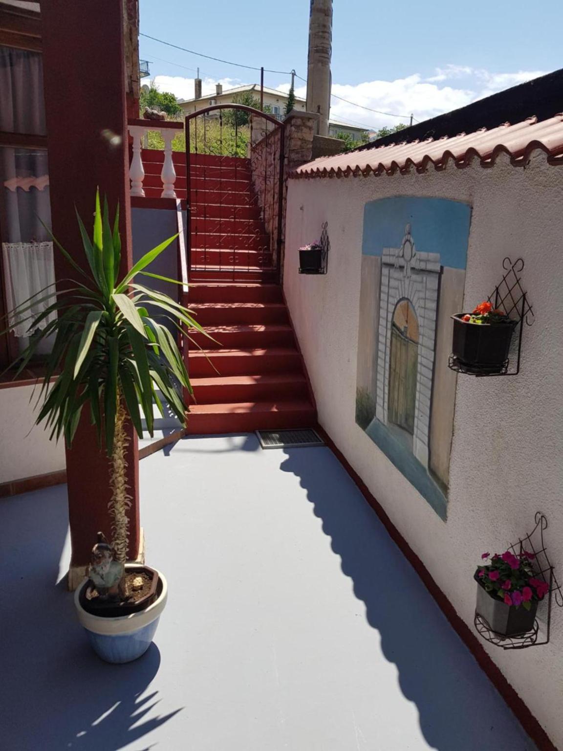 Studio Apartment with Sea View photo 2