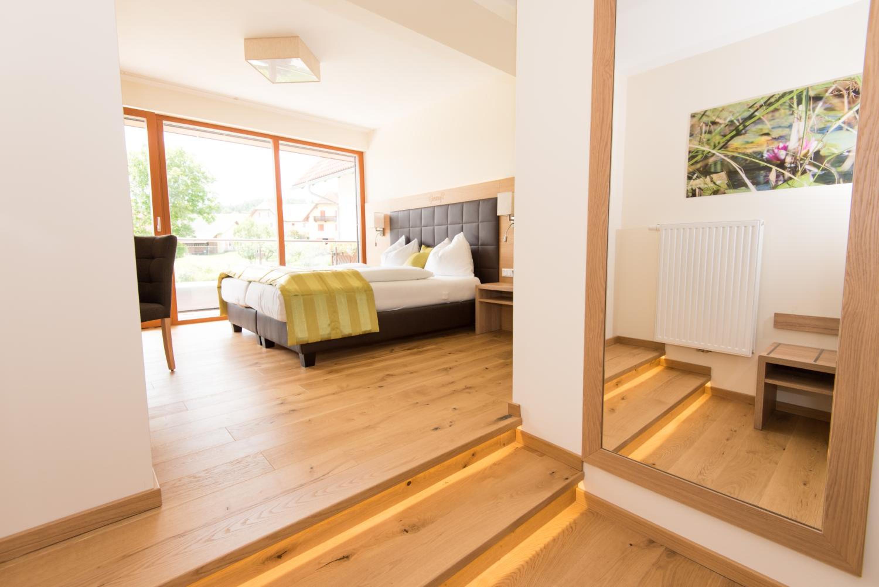 Deluxe Double Room with Balcony photo 2