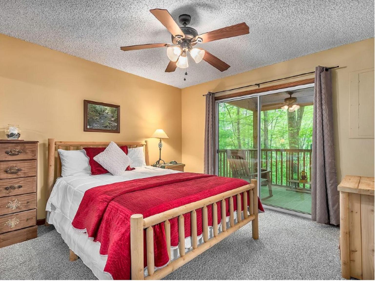 Two-Bedroom House photo 2