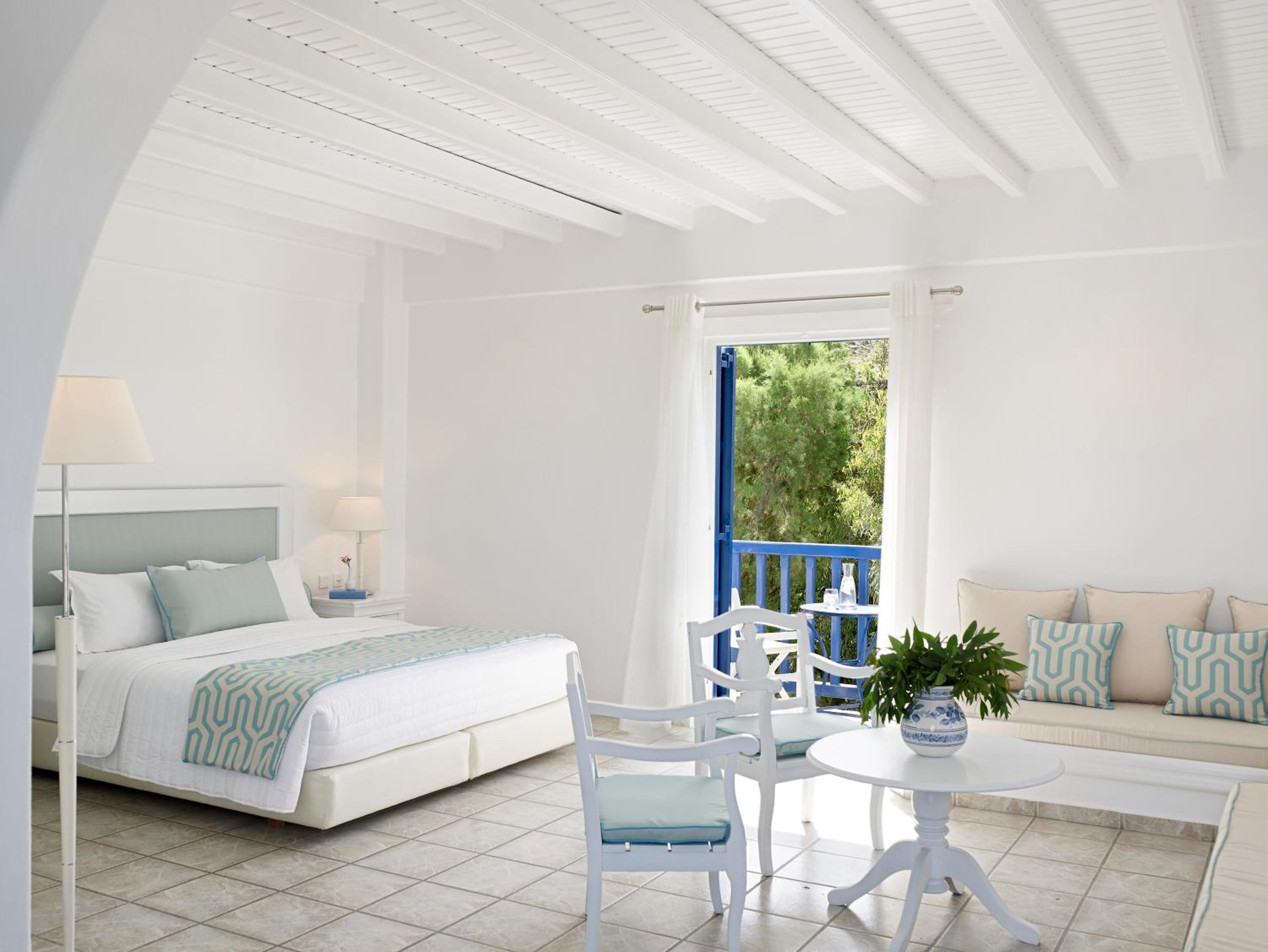 Junior Suite with Side Sea View - Photo 1