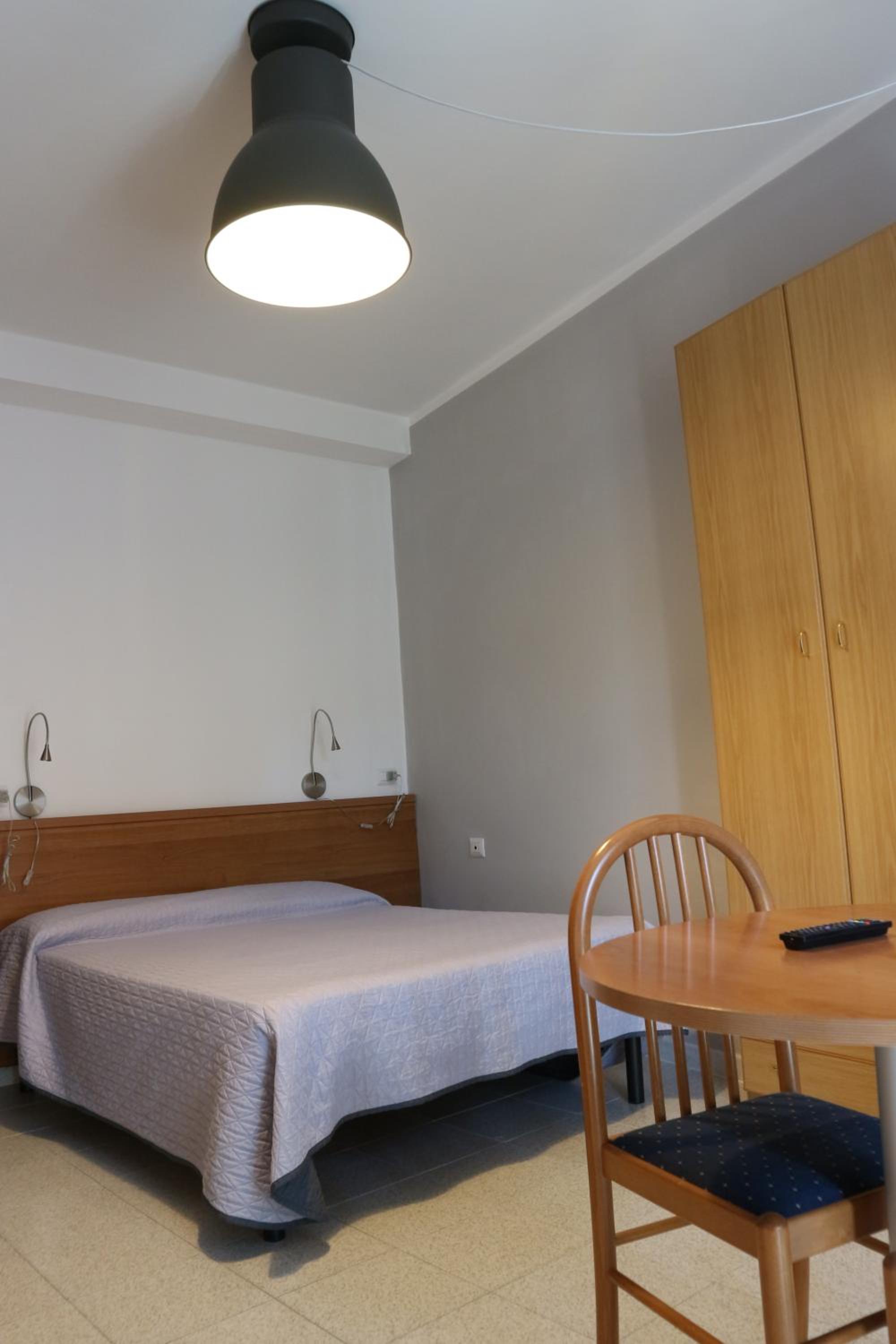 Economy Double or Twin Room photo 2