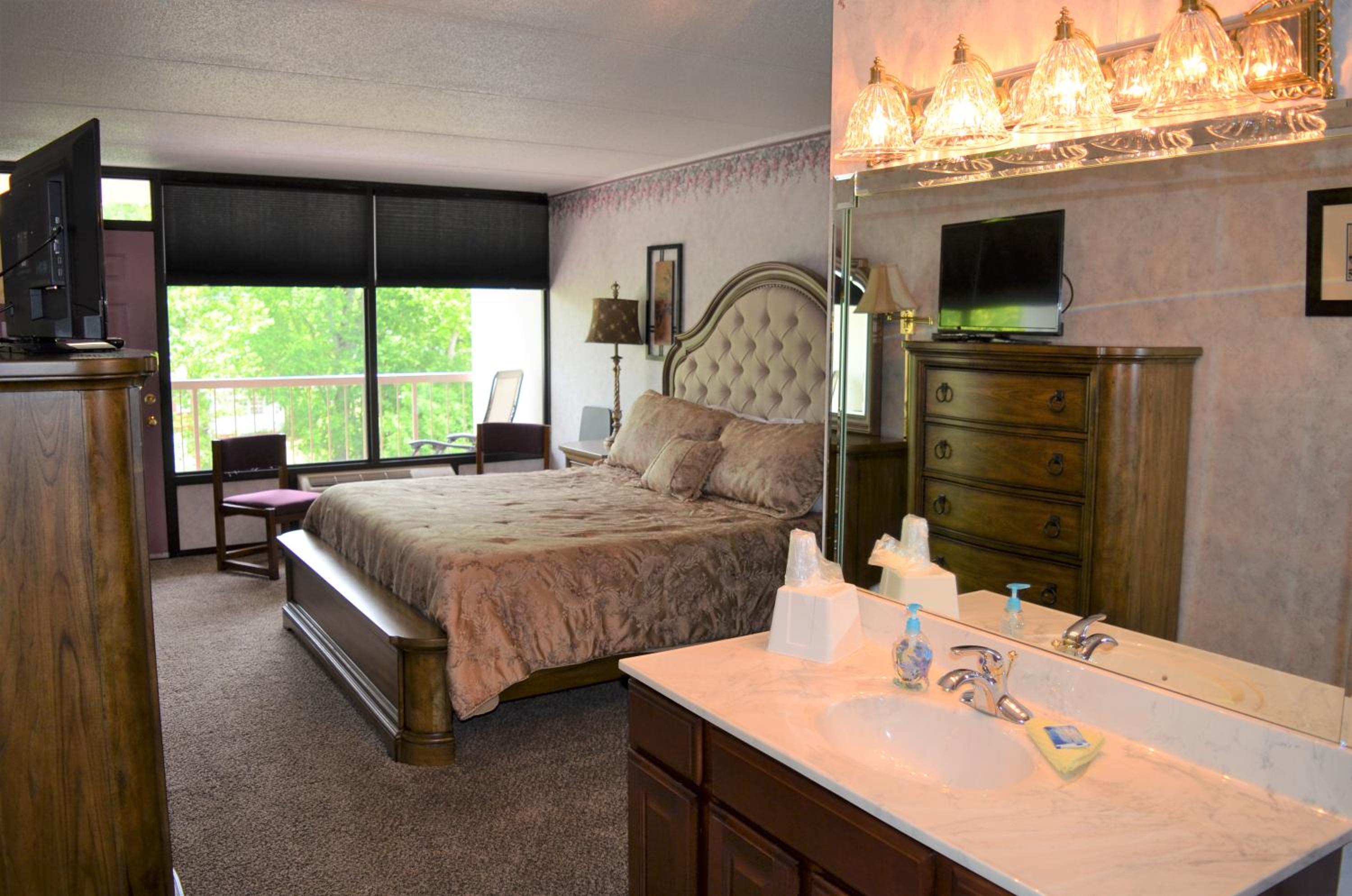 King Room with River View photo 1