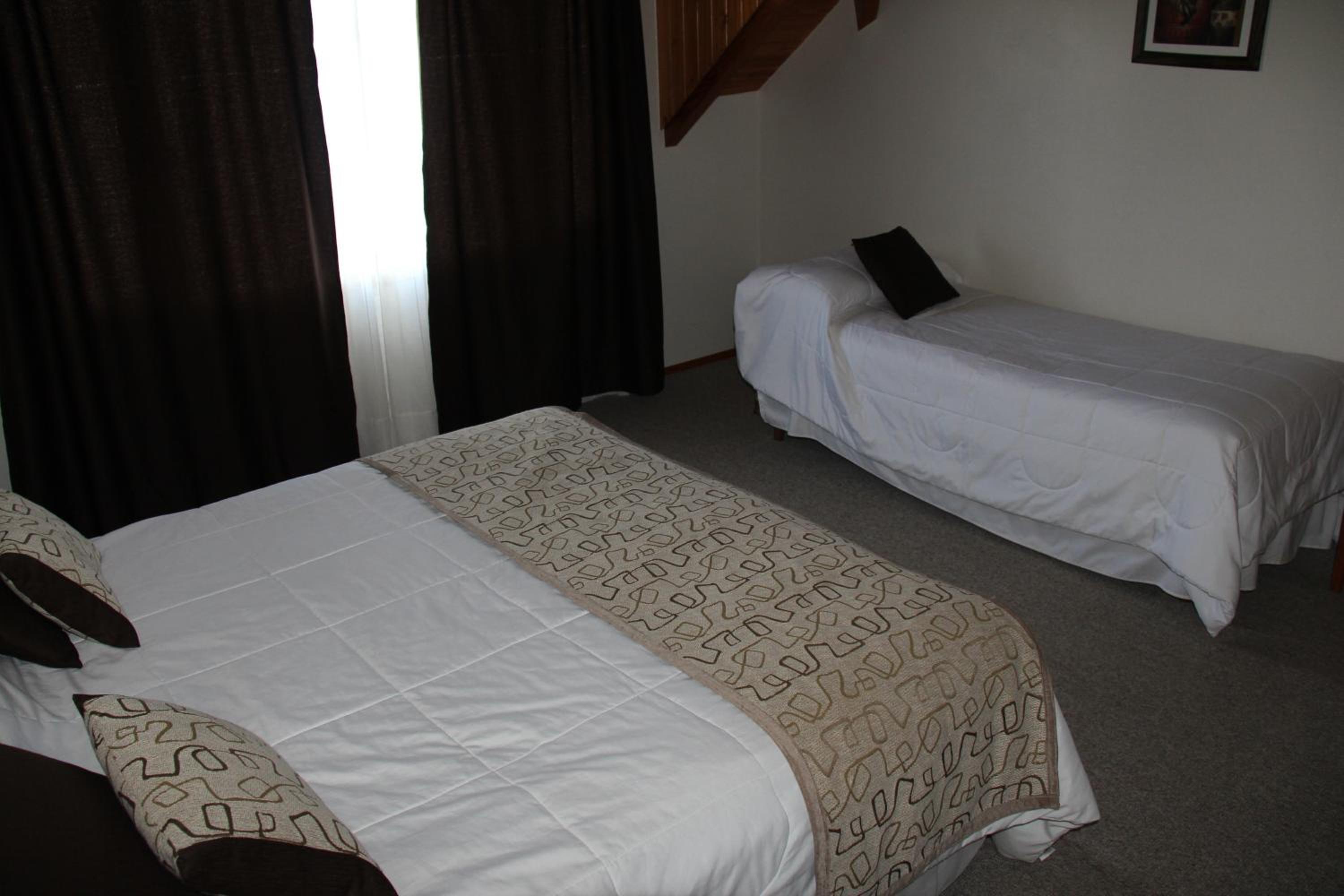 Quadruple Room with Lake View photo 2