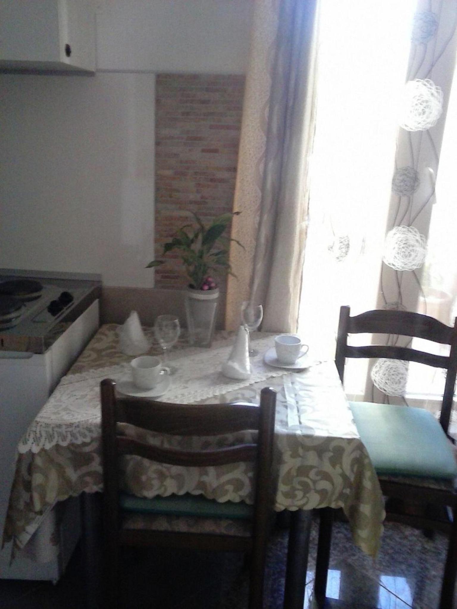 Studio with Balcony - Photo 25