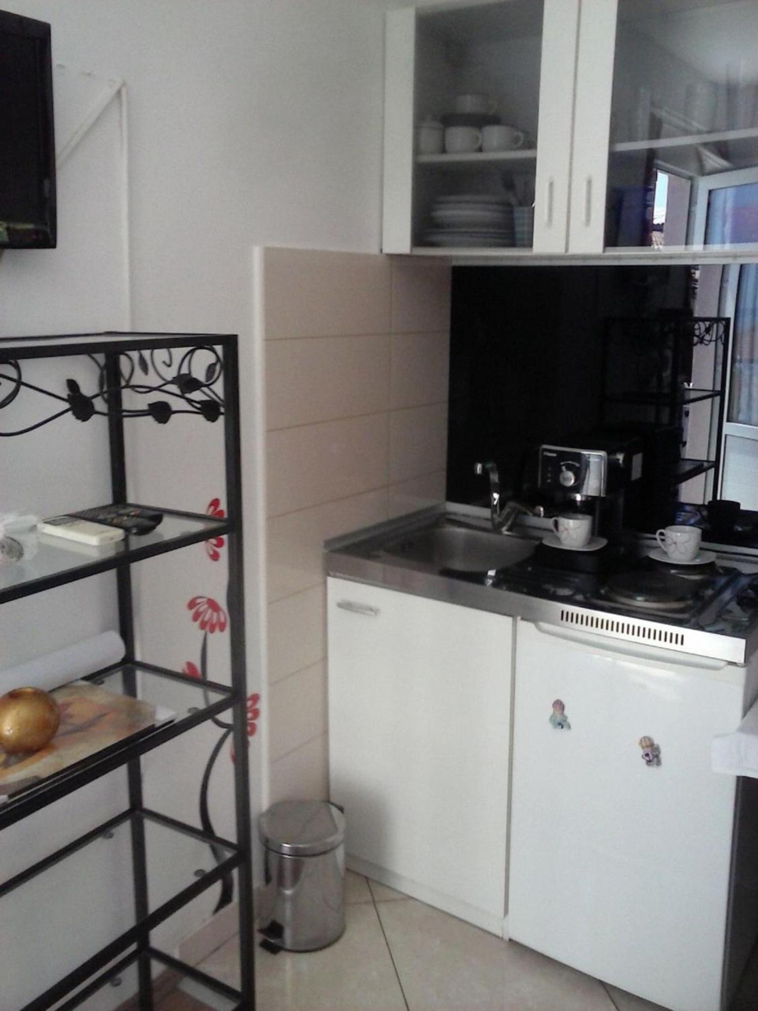 Studio with Balcony - Photo 26