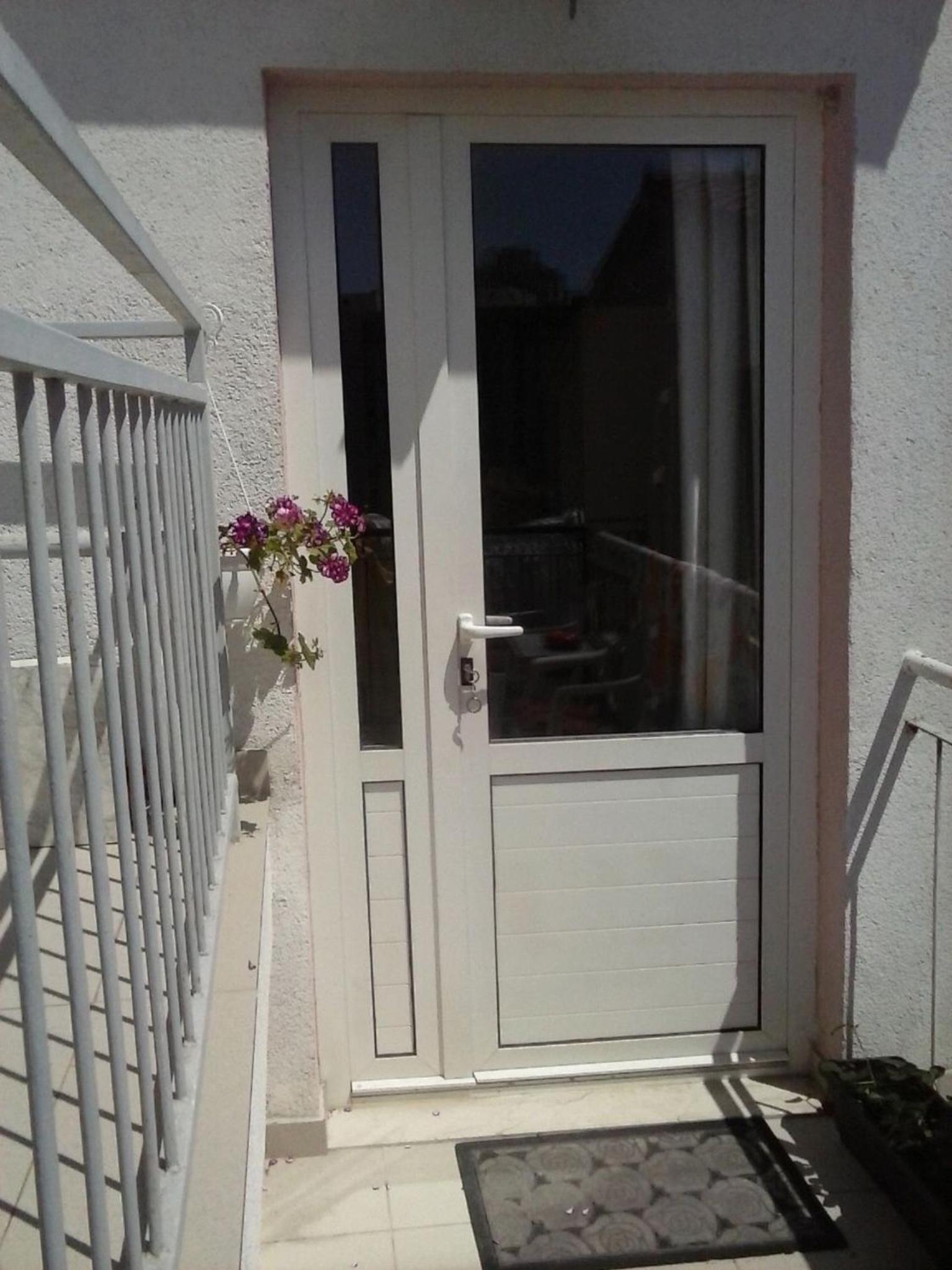 Studio with Balcony - Photo 11