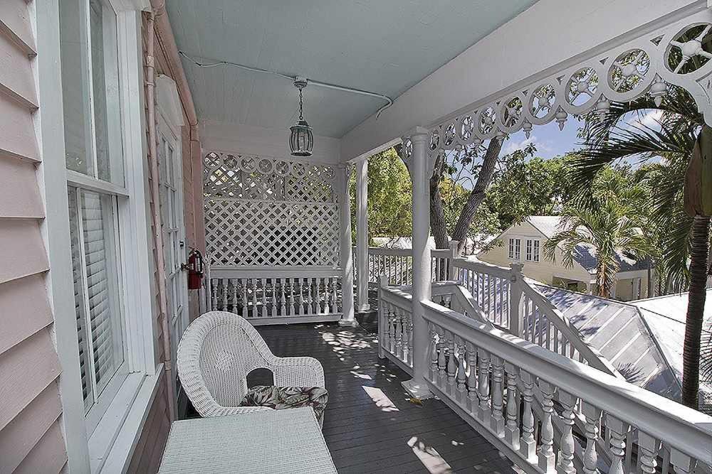 King Room (Amelia Suite) - Photo 5