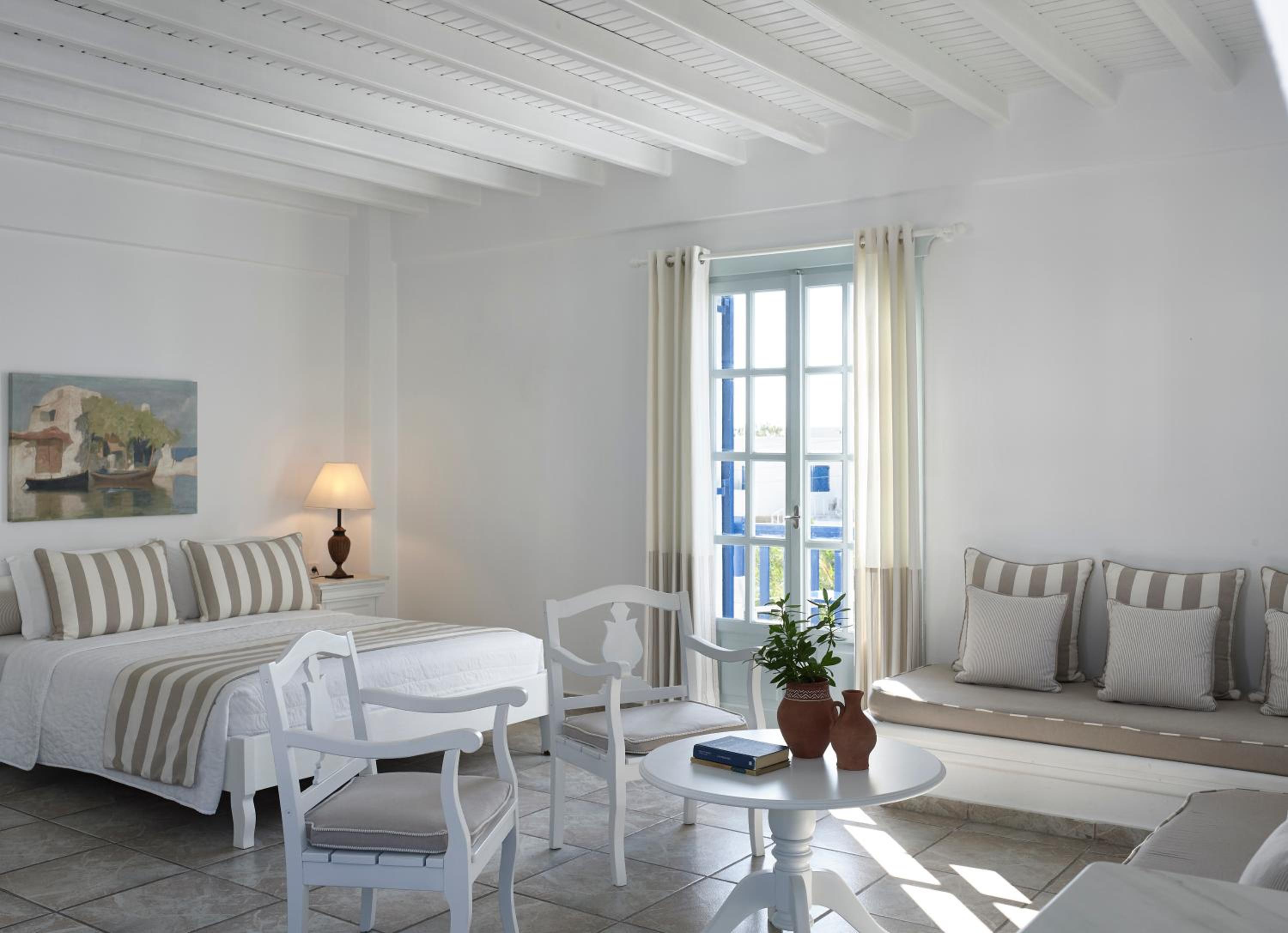 Junior Suite with Side Sea View - Photo 2