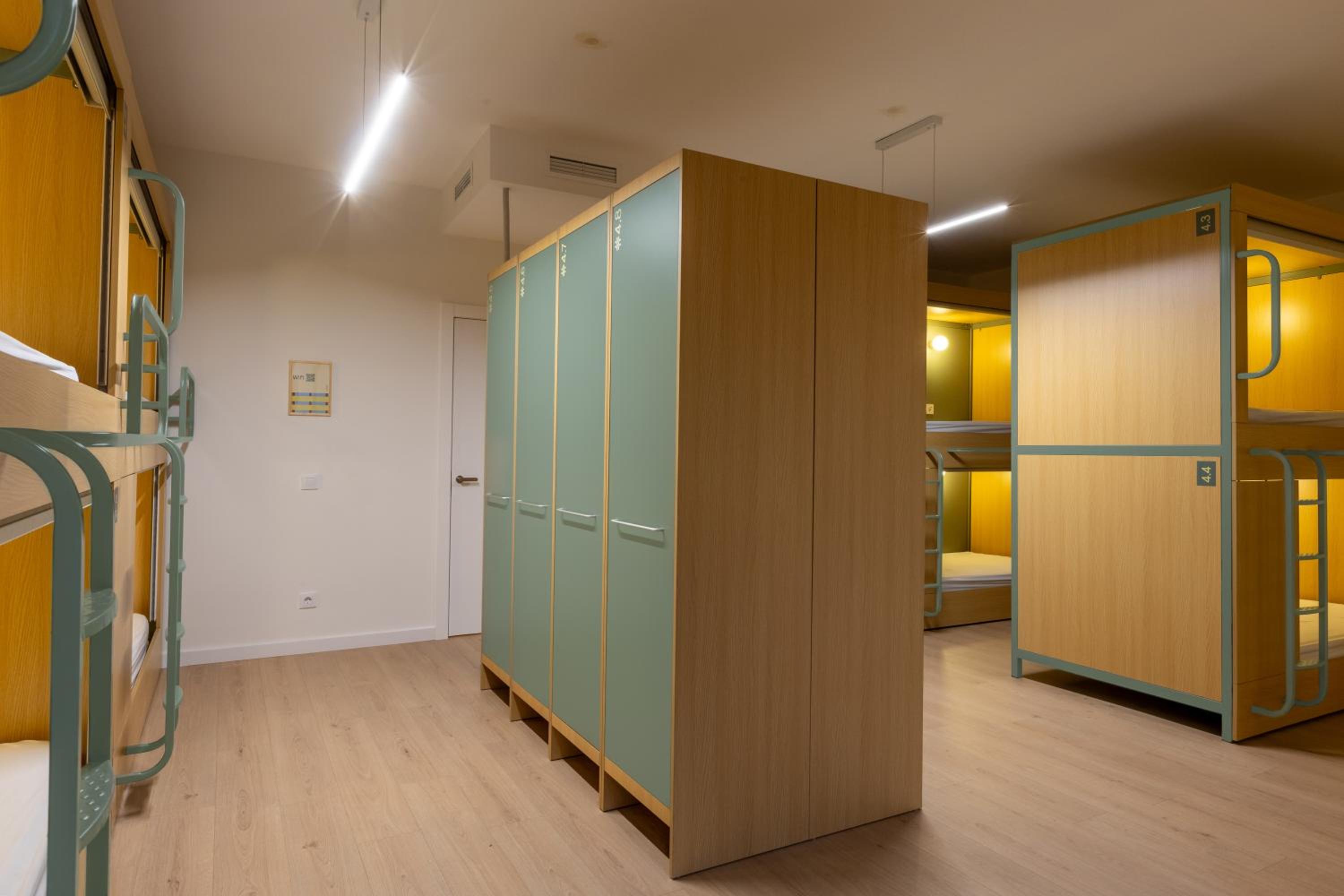 Single Bed in Mixed Dormitory Room photo 1