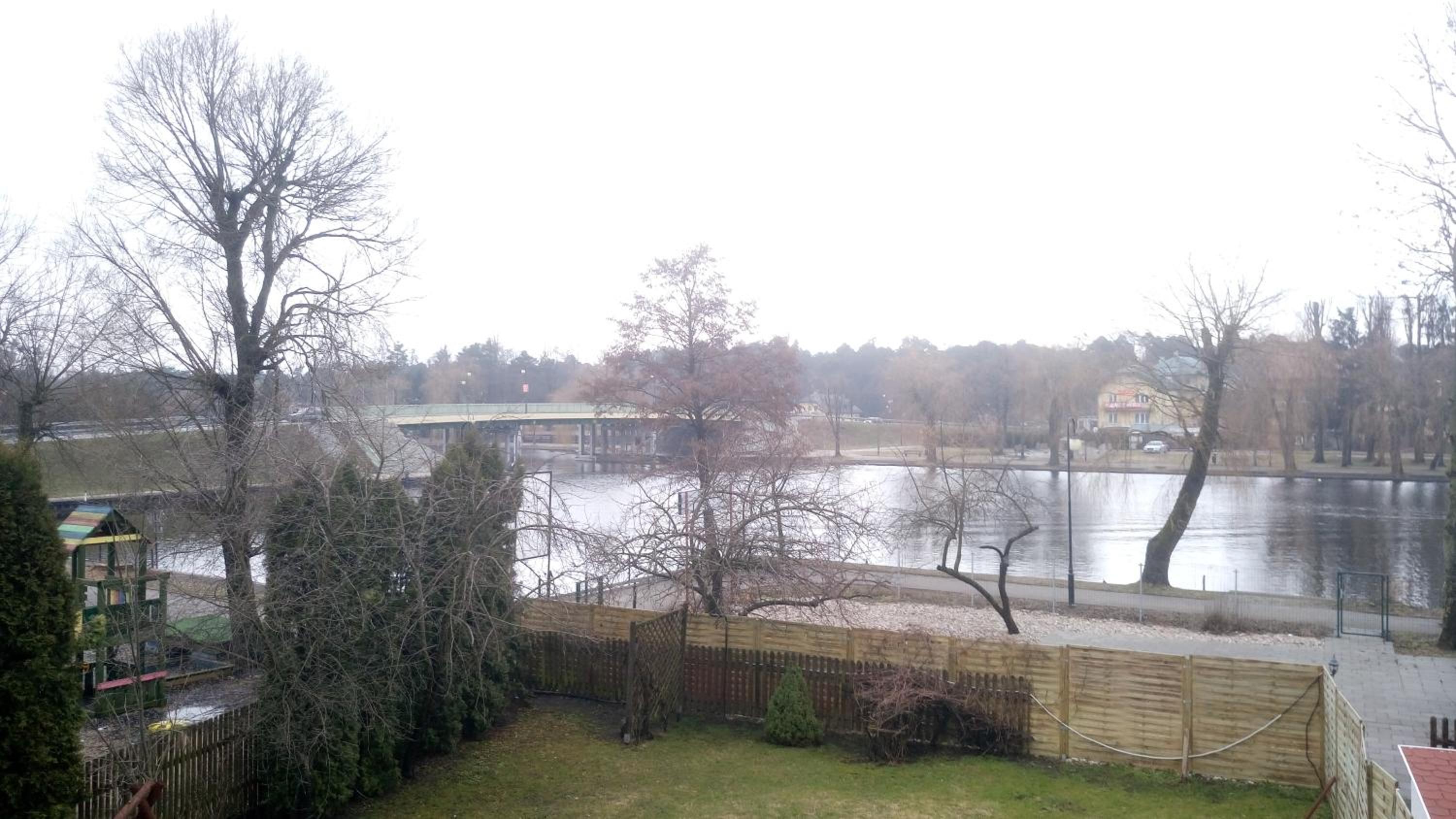 One-Bedroom Apartment with Balcony and Water View - Photo 9