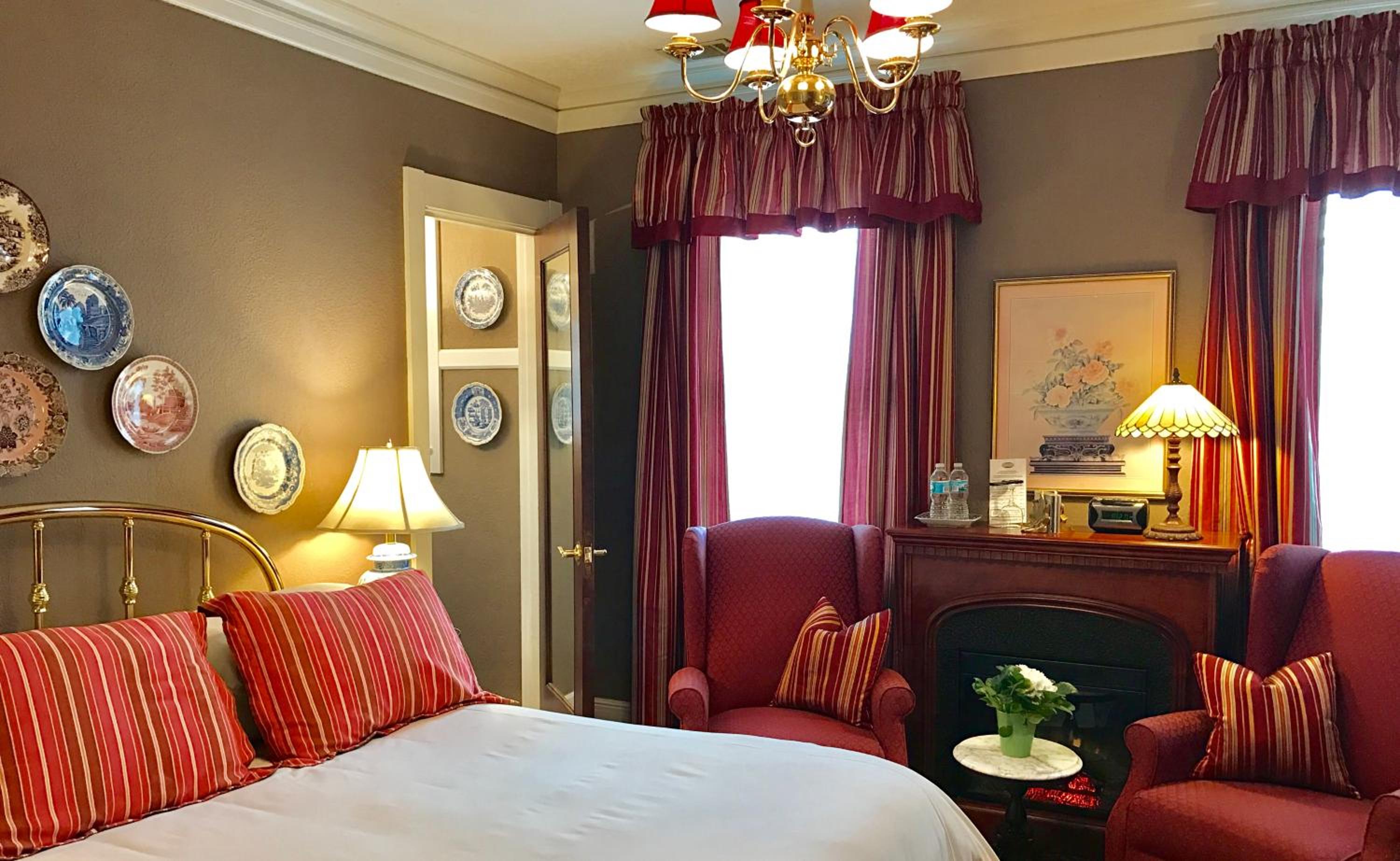 Queen Room photo 3
