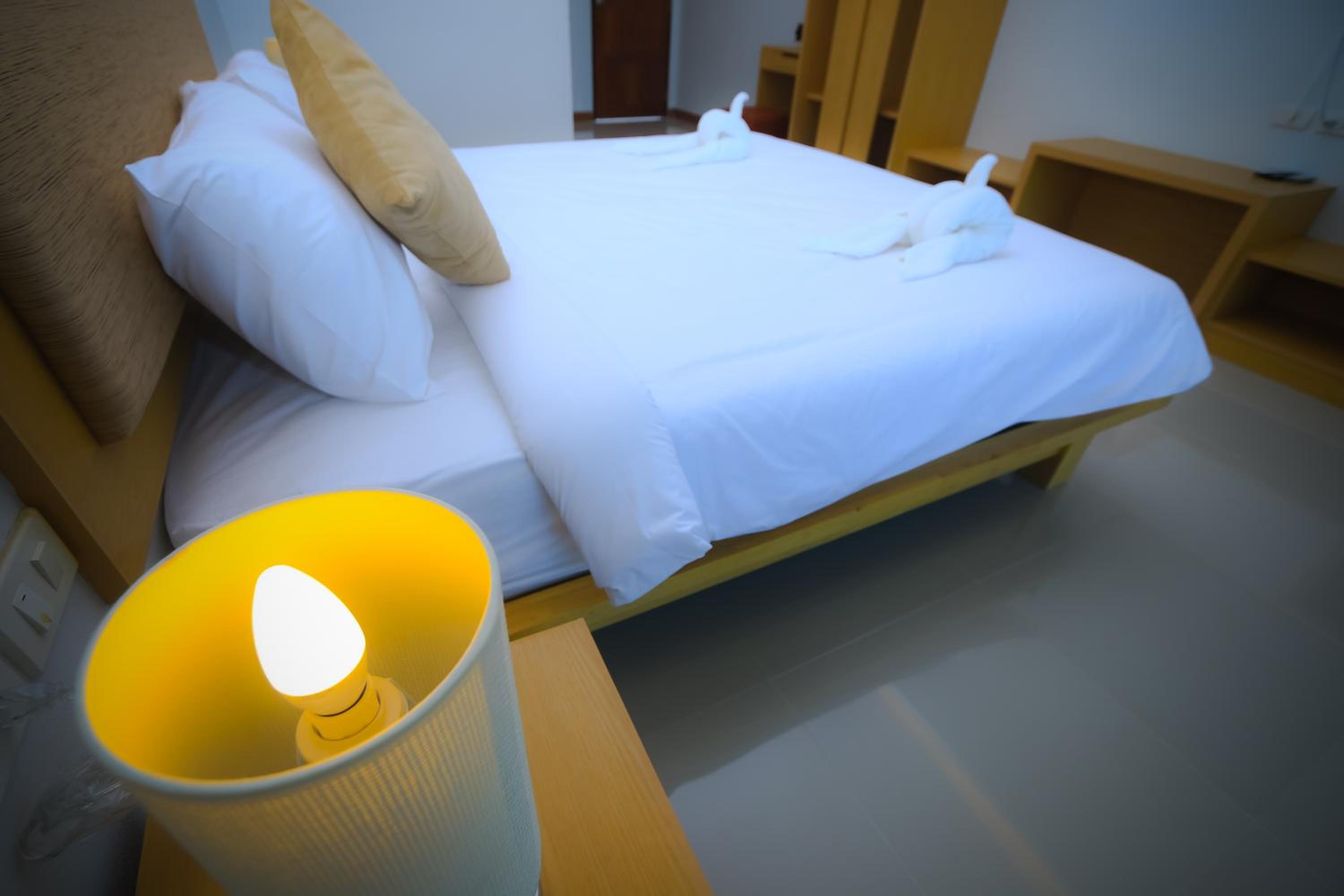 Deluxe Double Room with Pool Access - Photo 7
