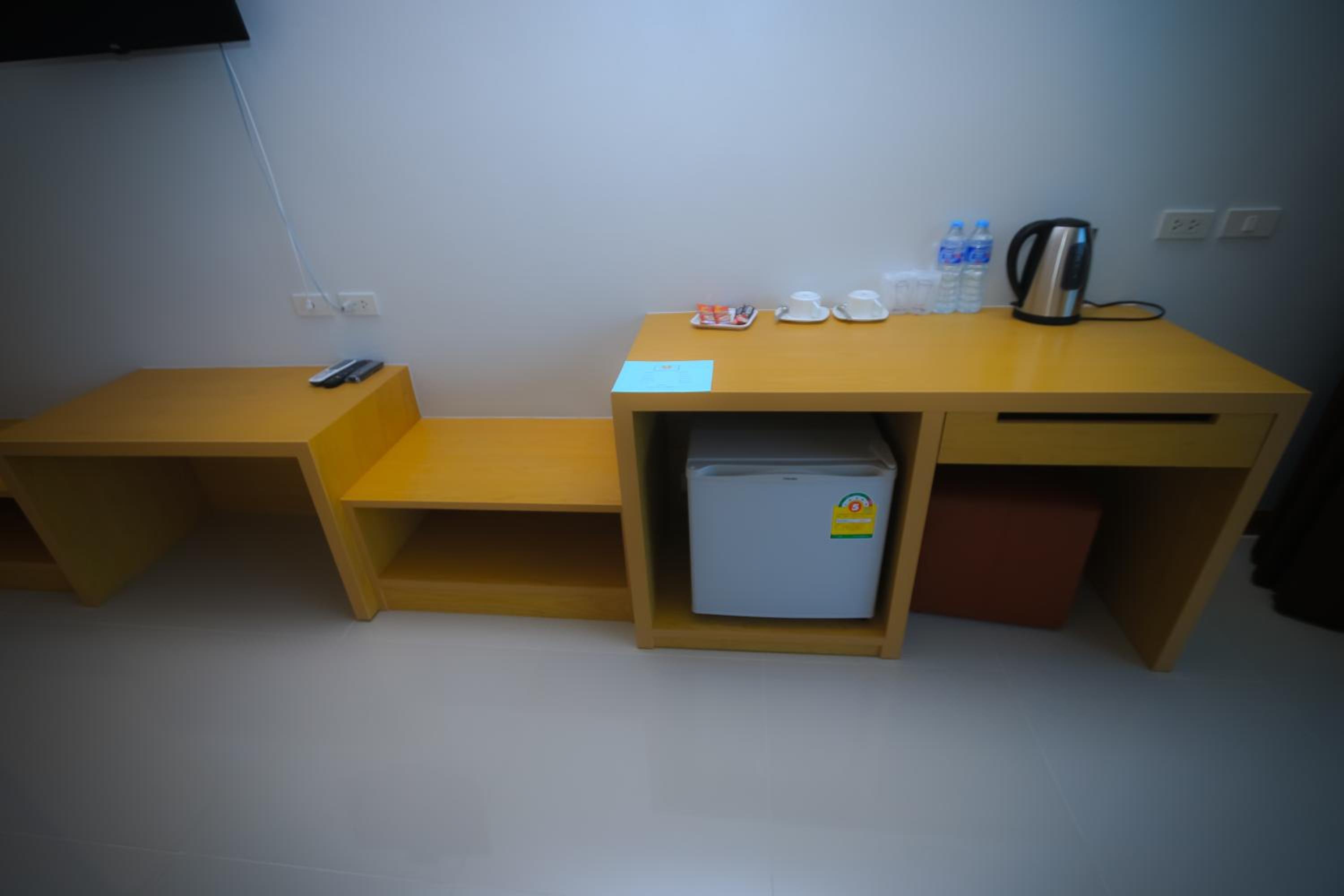 Deluxe Double Room with Pool Access - Photo 4