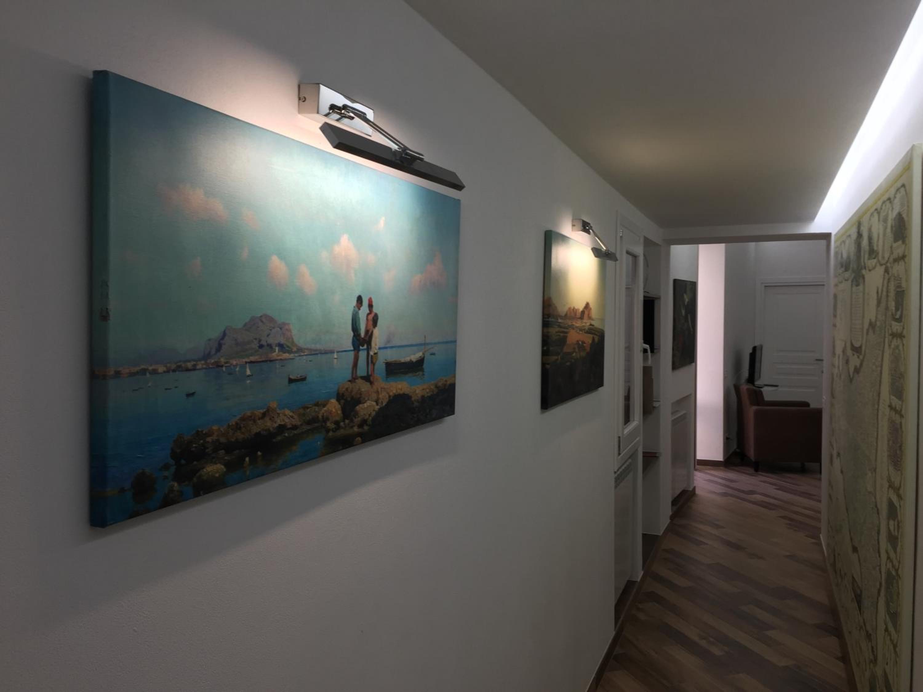 Three-Bedroom House - Photo 9