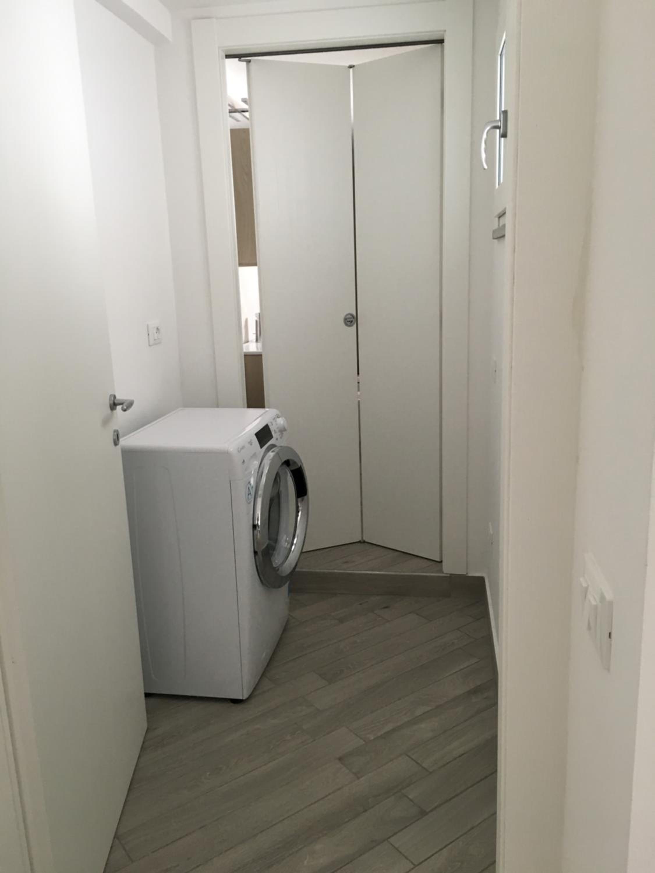 One-Bedroom Apartment - Photo 7