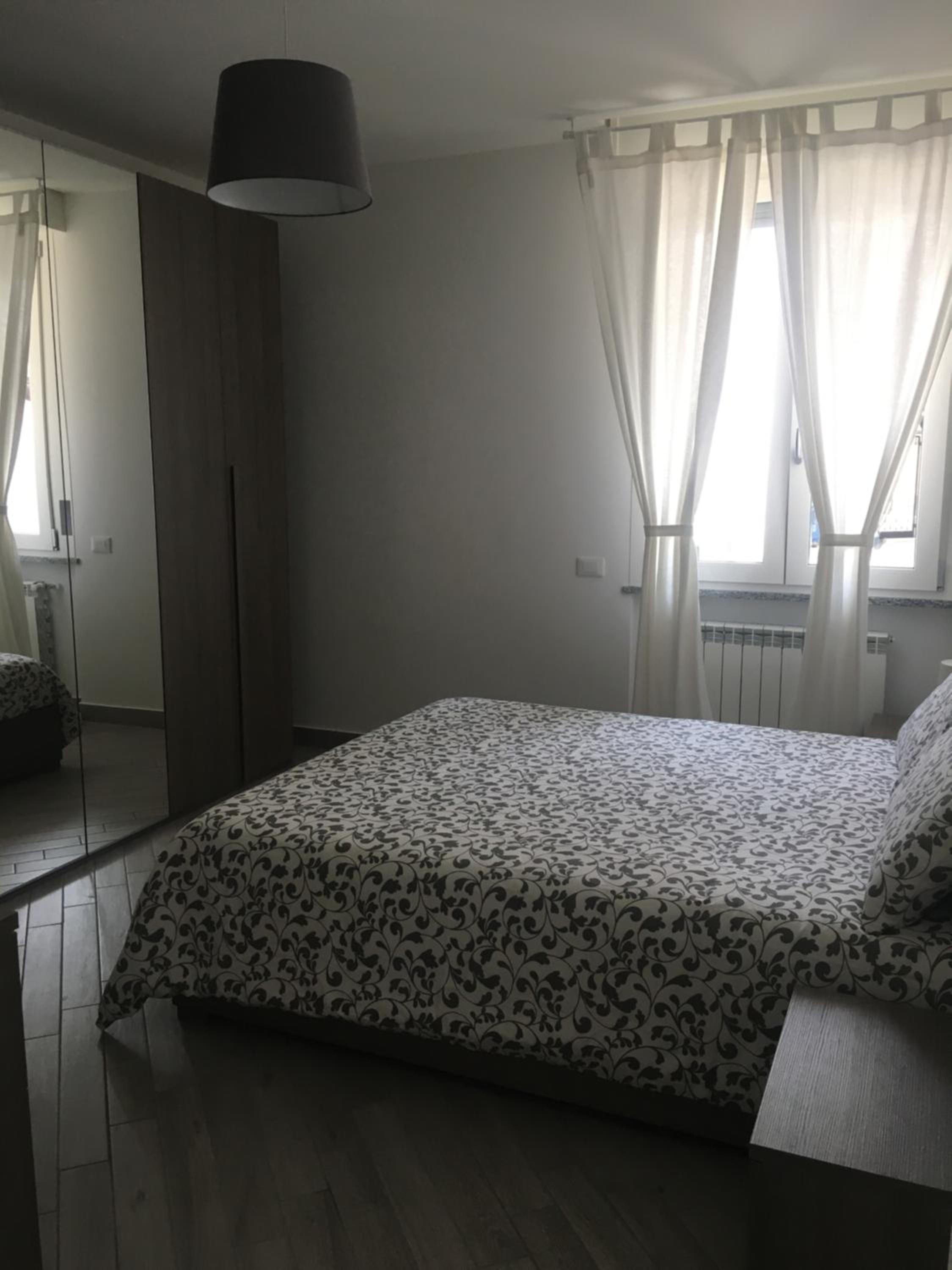One-Bedroom Apartment - Photo 31