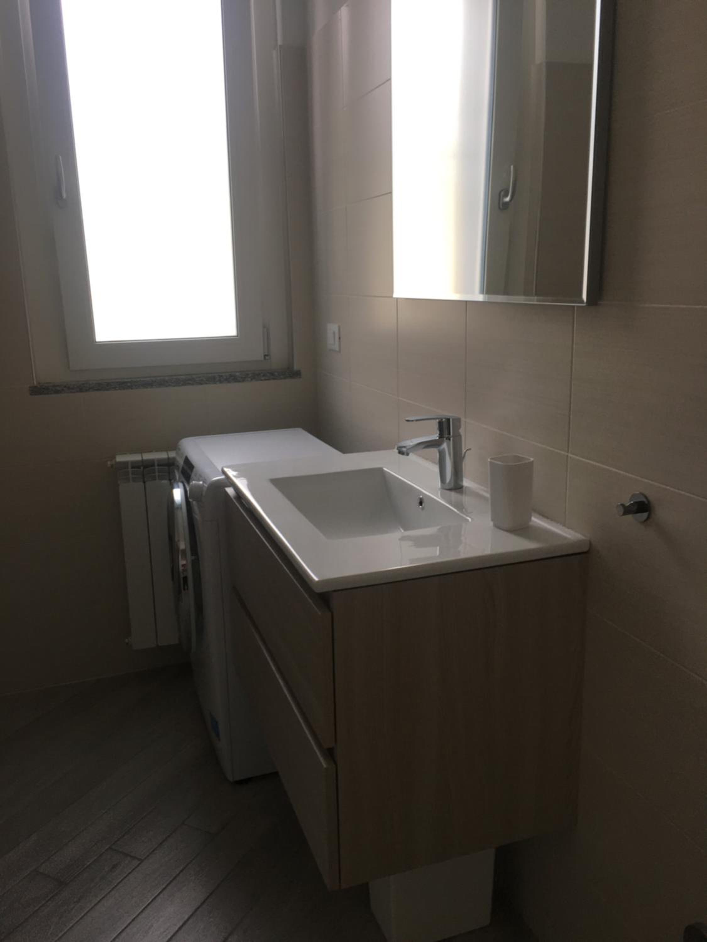 One-Bedroom Apartment - Photo 32