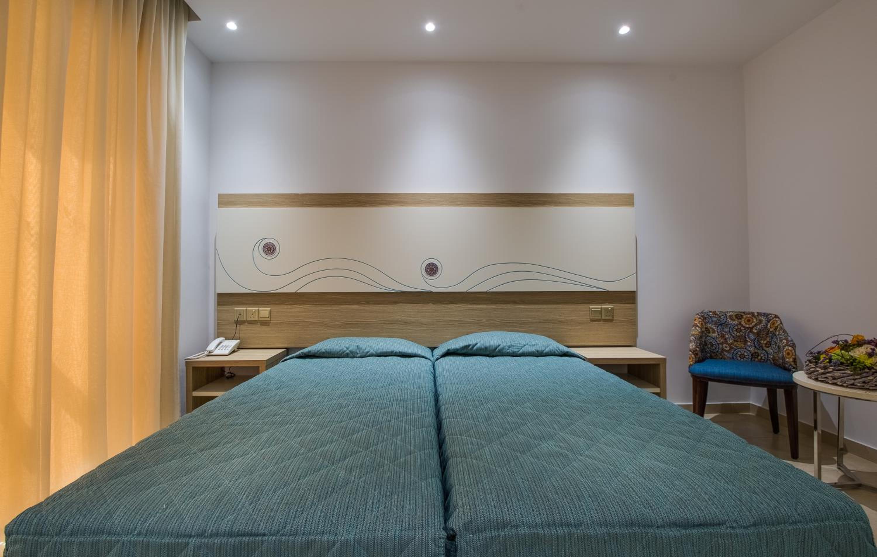 Superior Double or Twin Room Inland View photo 2