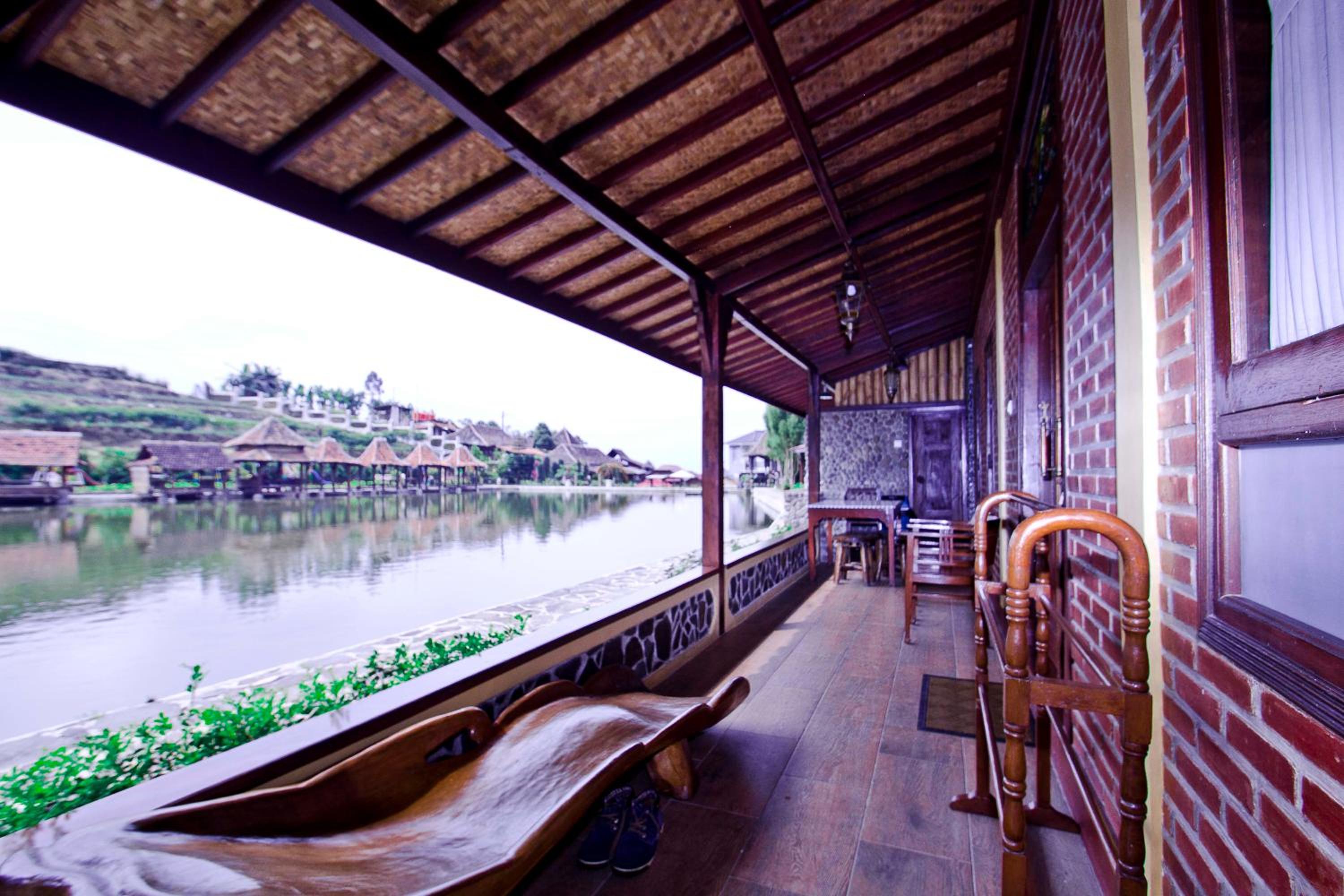 Villa Four - Photo 3