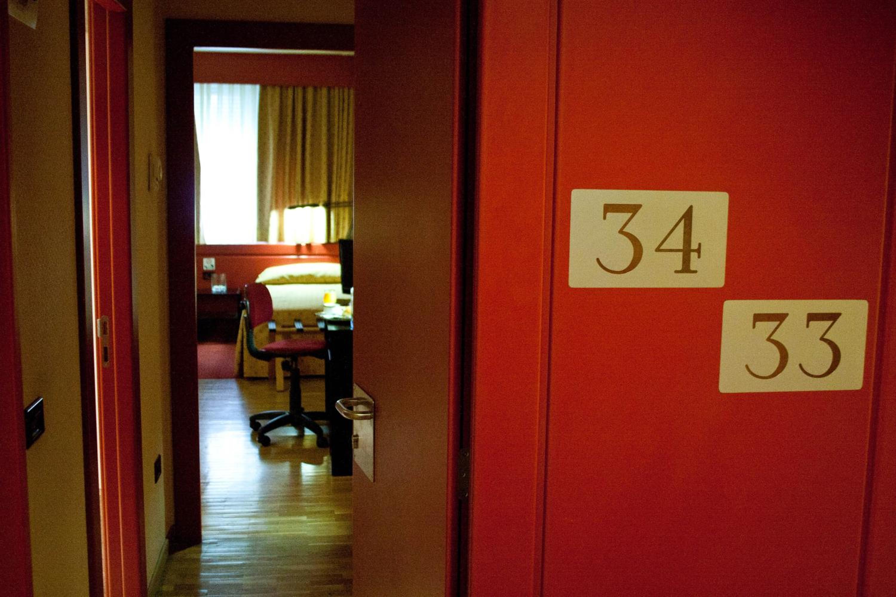 Twin Room - Photo 4