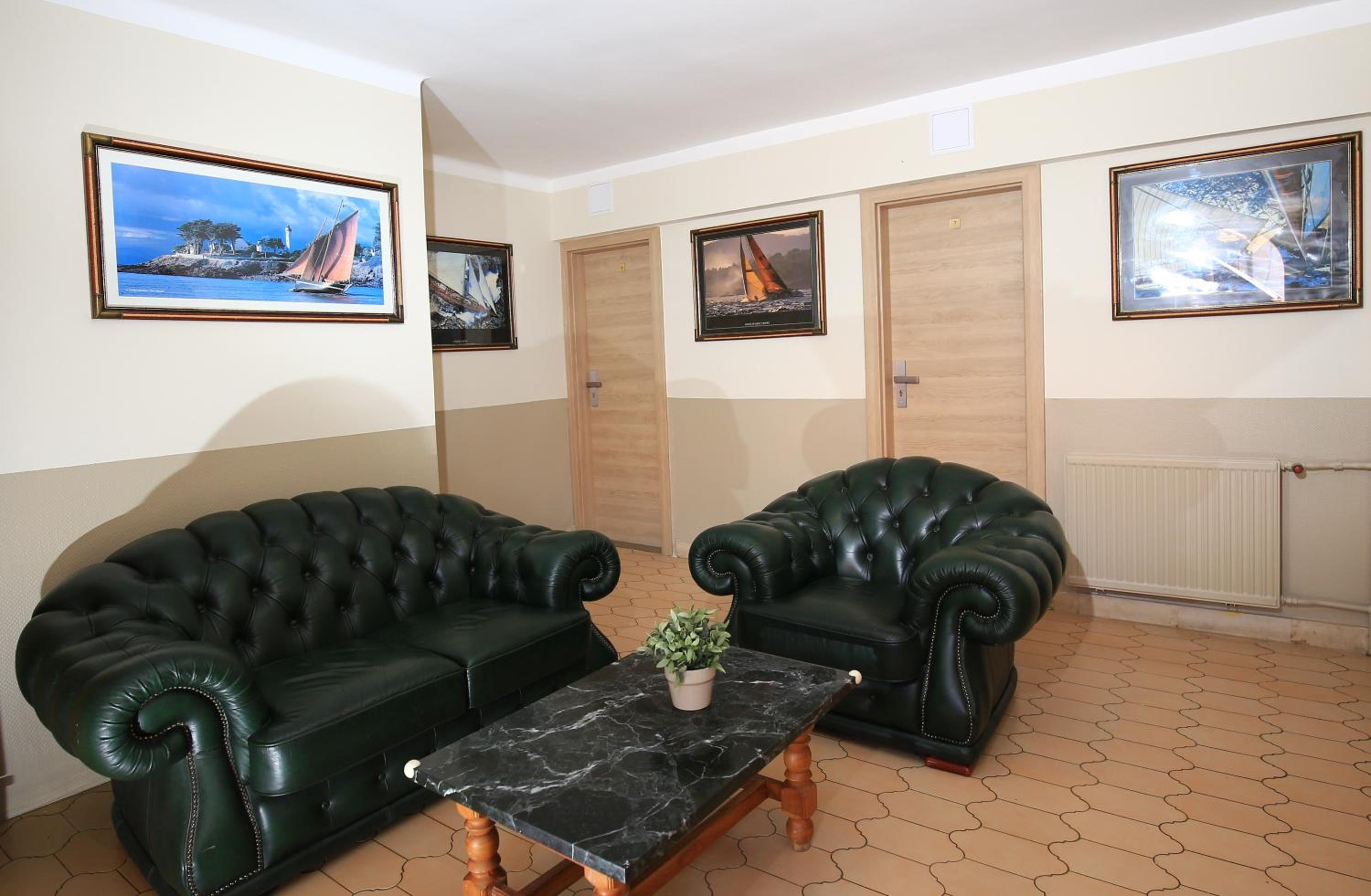 Double Room - Photo 15