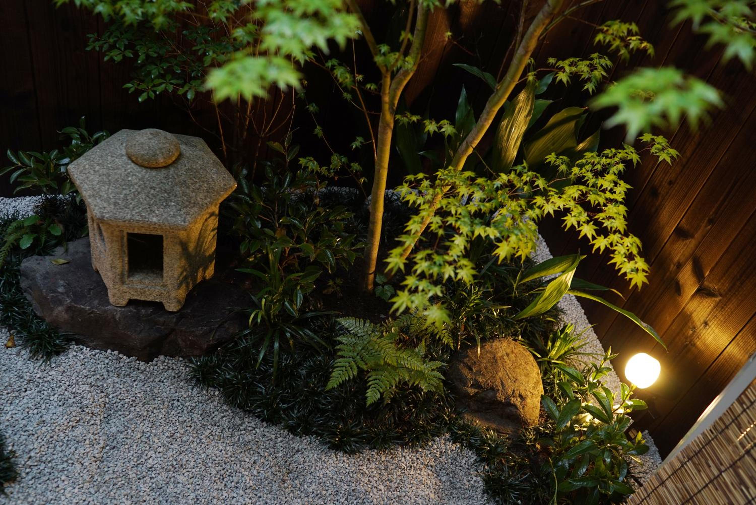 Japanese-Style Town House - Photo 9