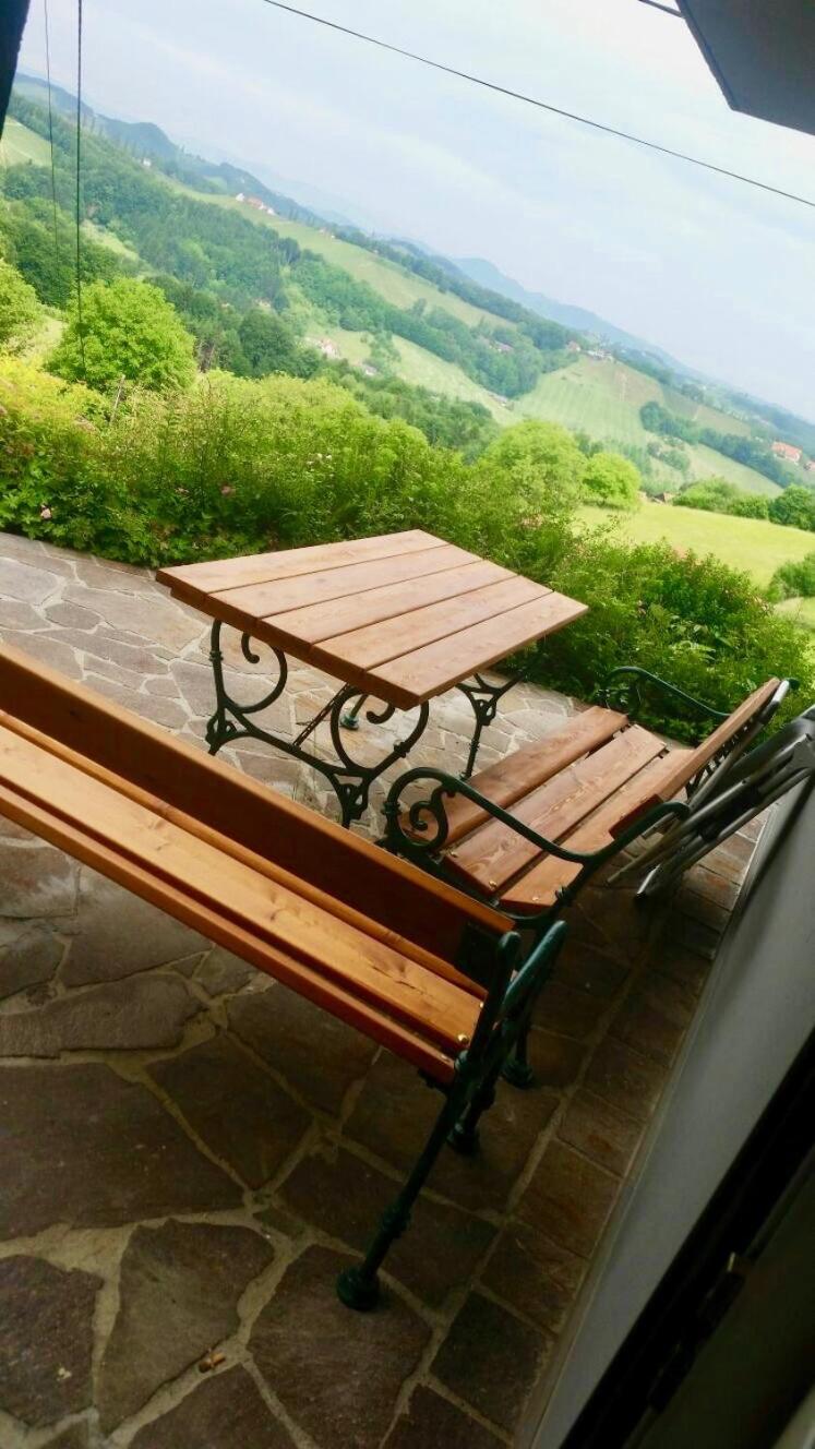 Apartment with Terrace - Photo 4