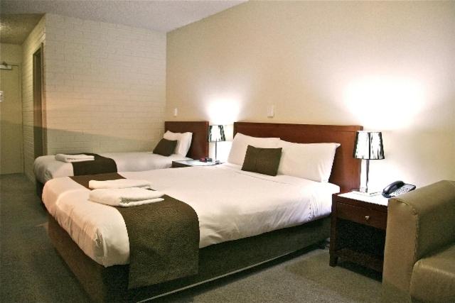 Twin Room - Photo 5