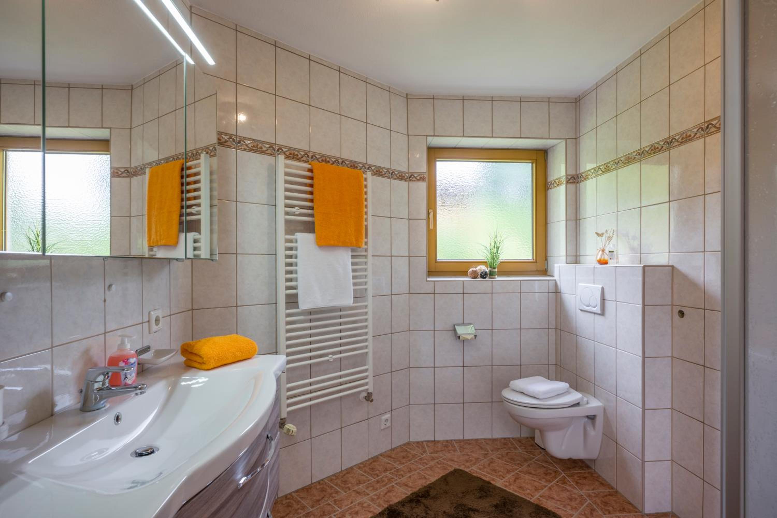 One-Bedroom Apartment with Balcony photo 3