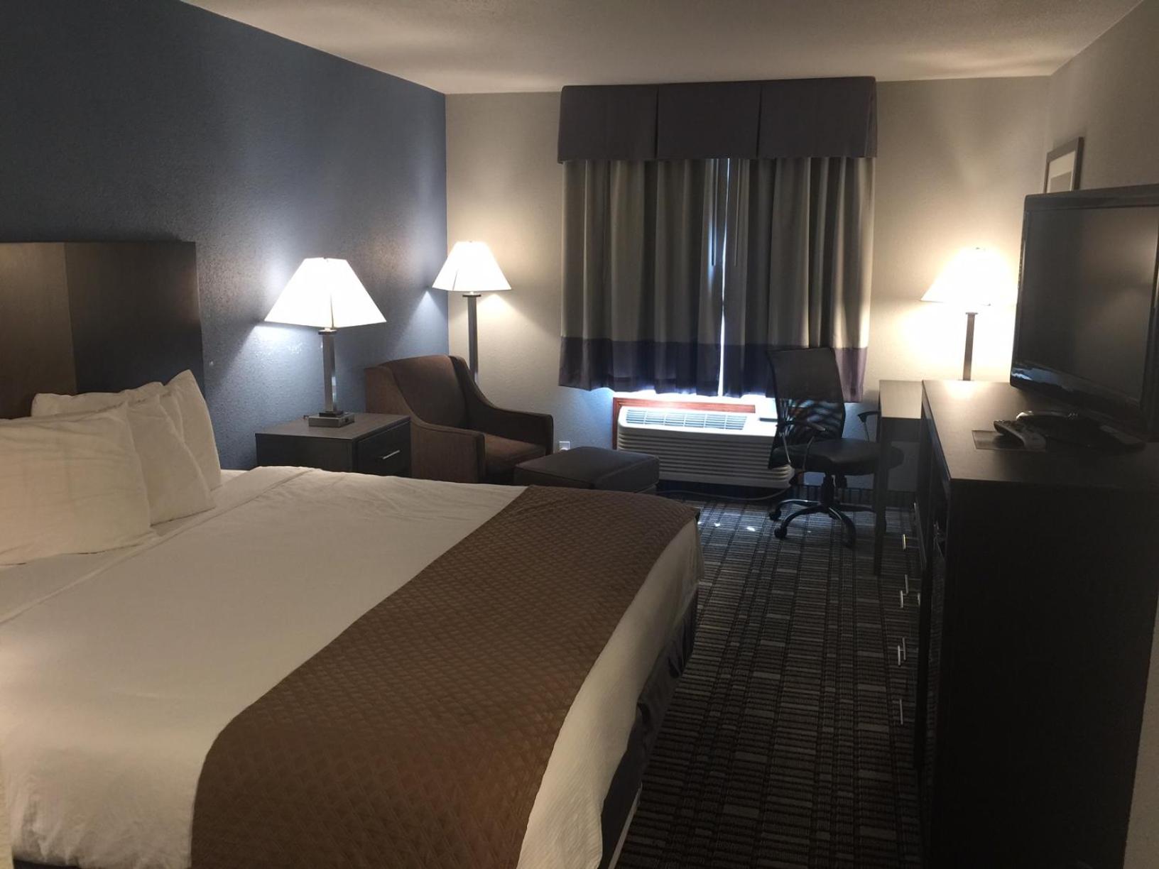 King Room- Non-Smoking - Photo 3