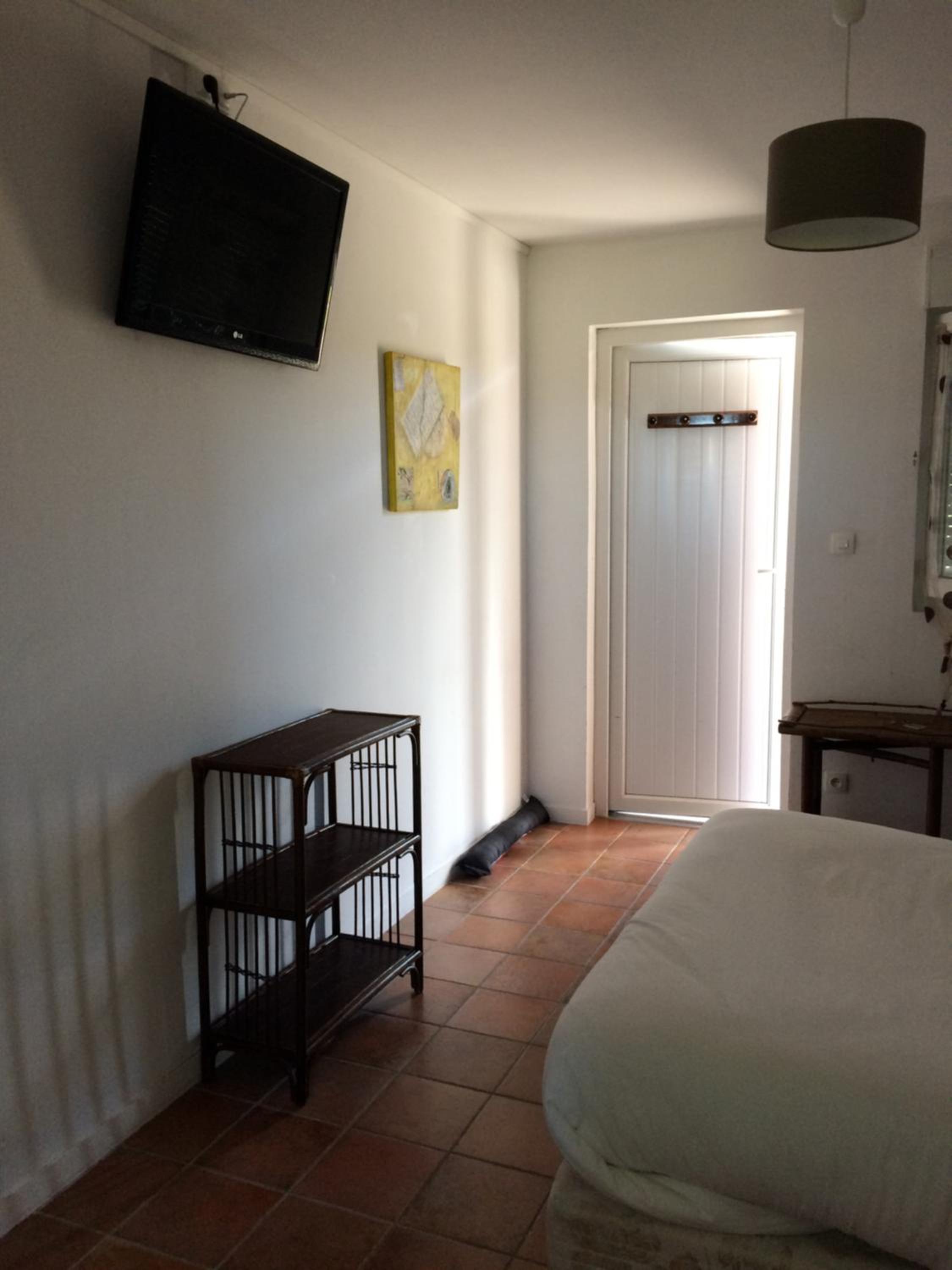 Double Room - Photo 4
