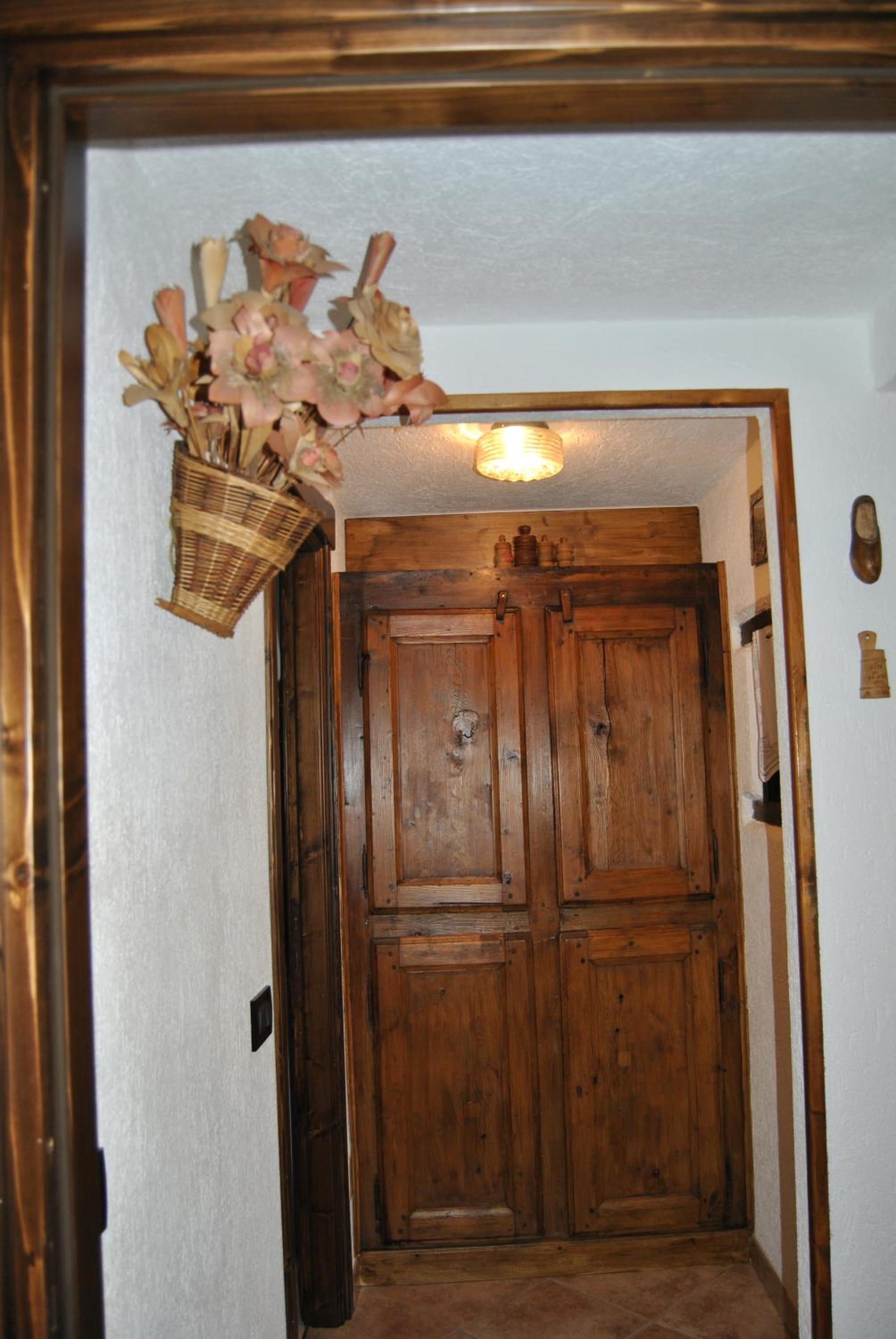 Two-Bedroom Standard Apartment photo 3