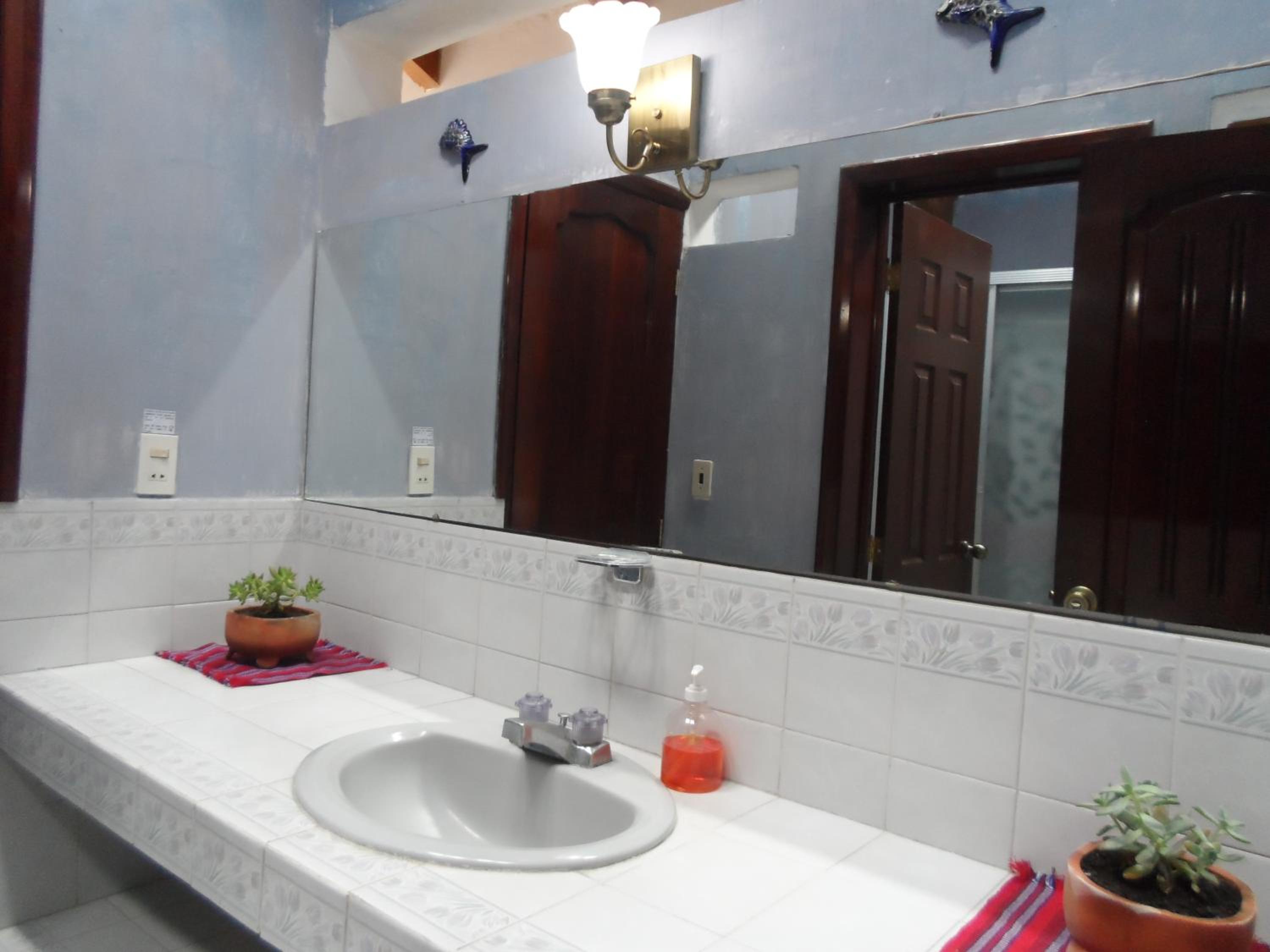 Twin Room with Shared Bathroom photo 3