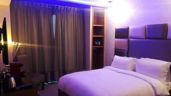 Deluxe Double Room photo 3