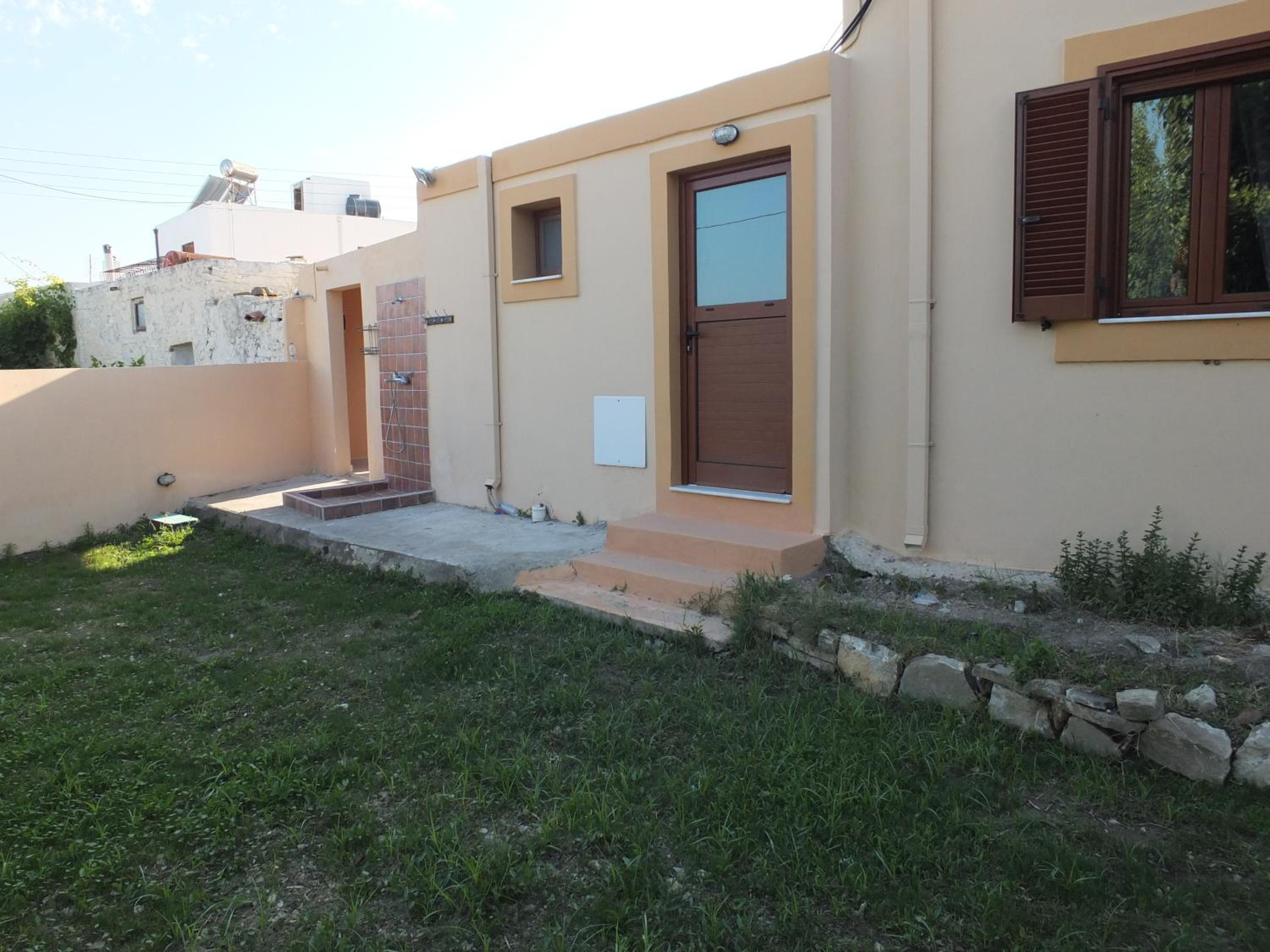 Two-Bedroom House photo 3