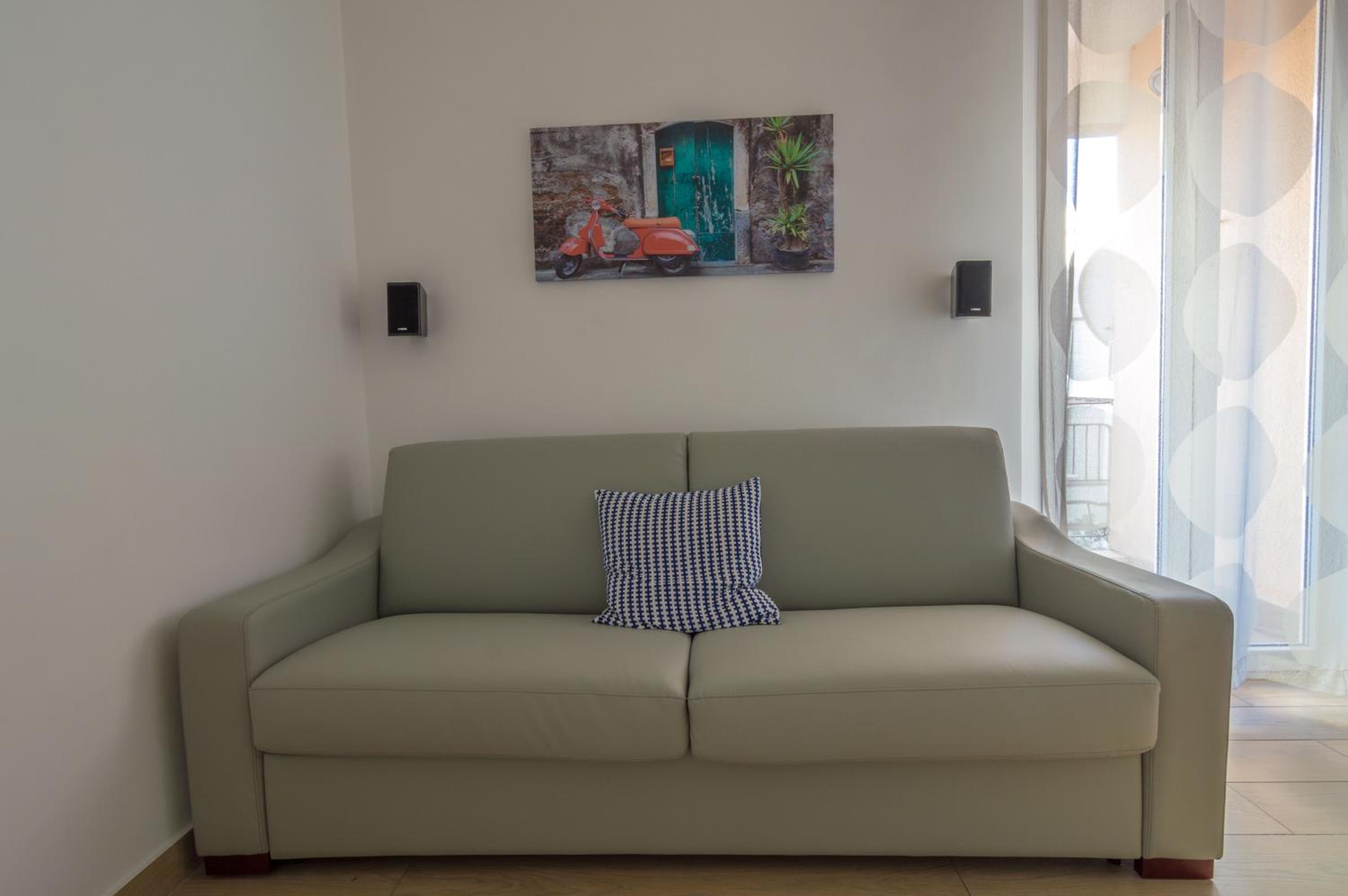 Two-Bedroom Apartment - Photo 19