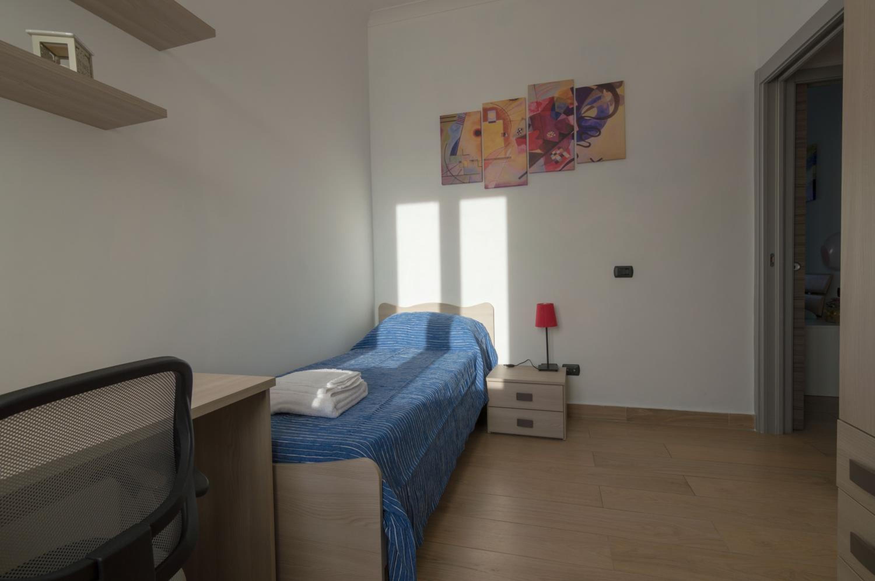 Two-Bedroom Apartment - Photo 30