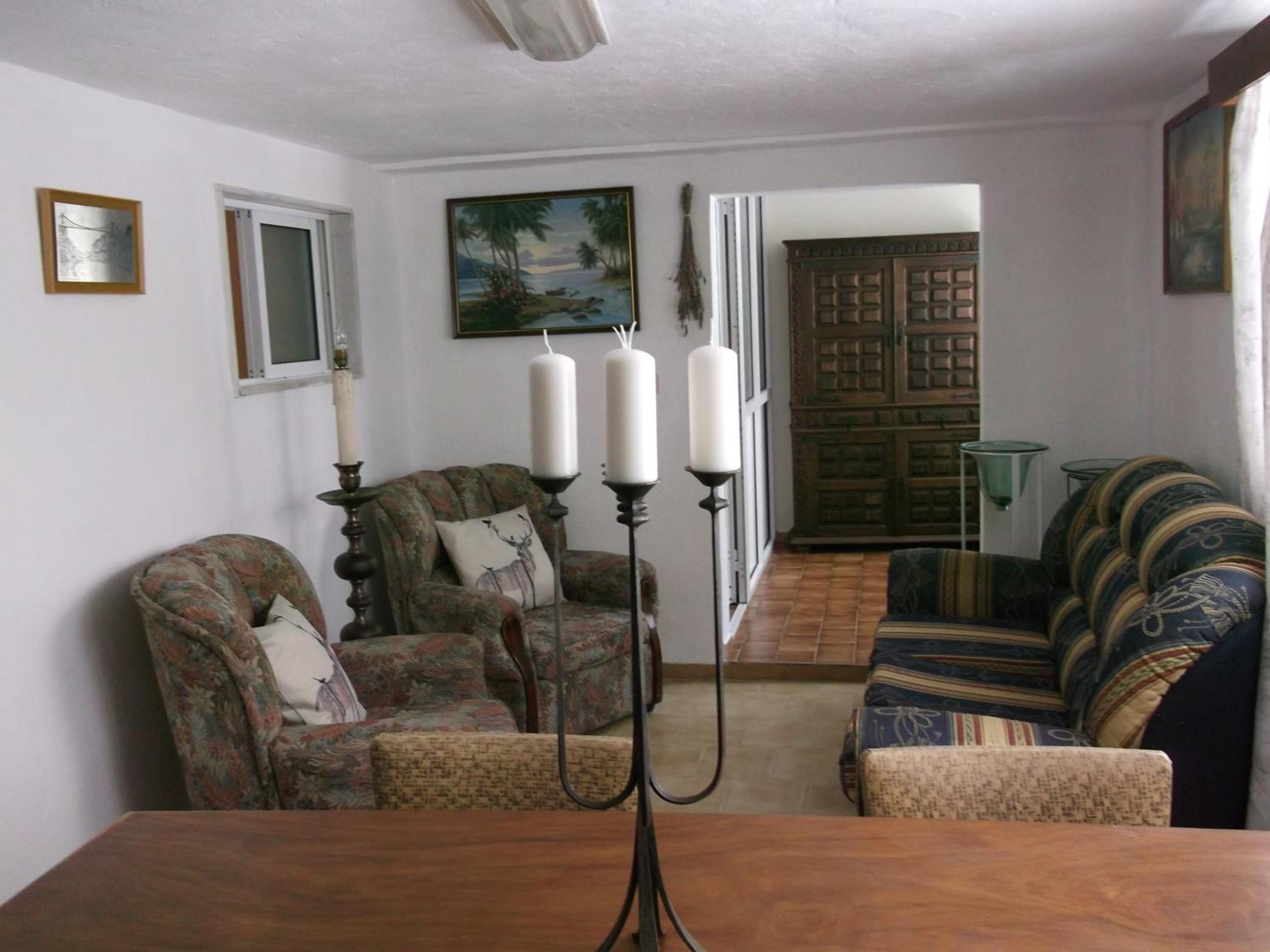 Double Room - Photo 9