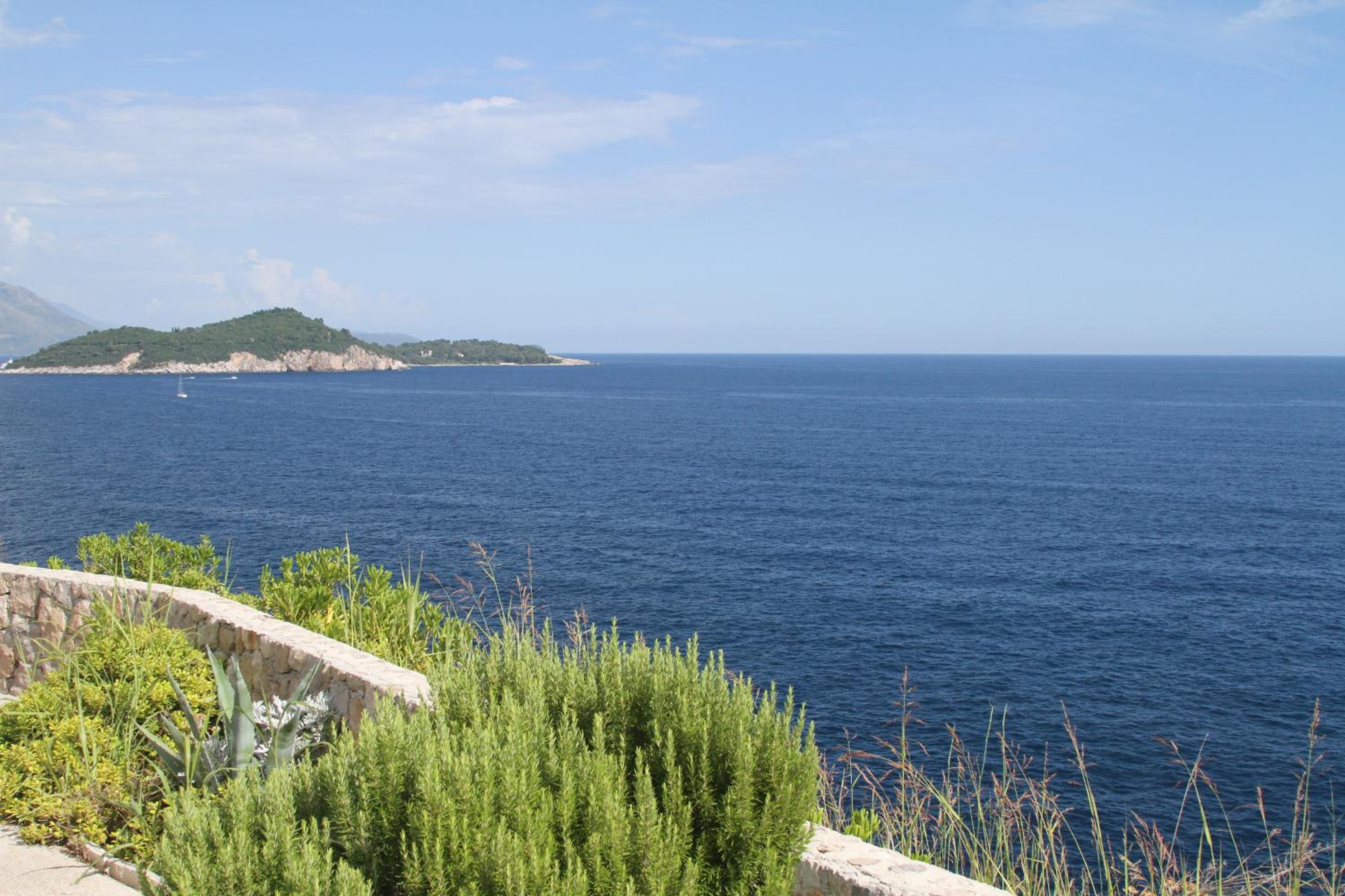 Two-Bedroom Apartment with Terrace and Sea View