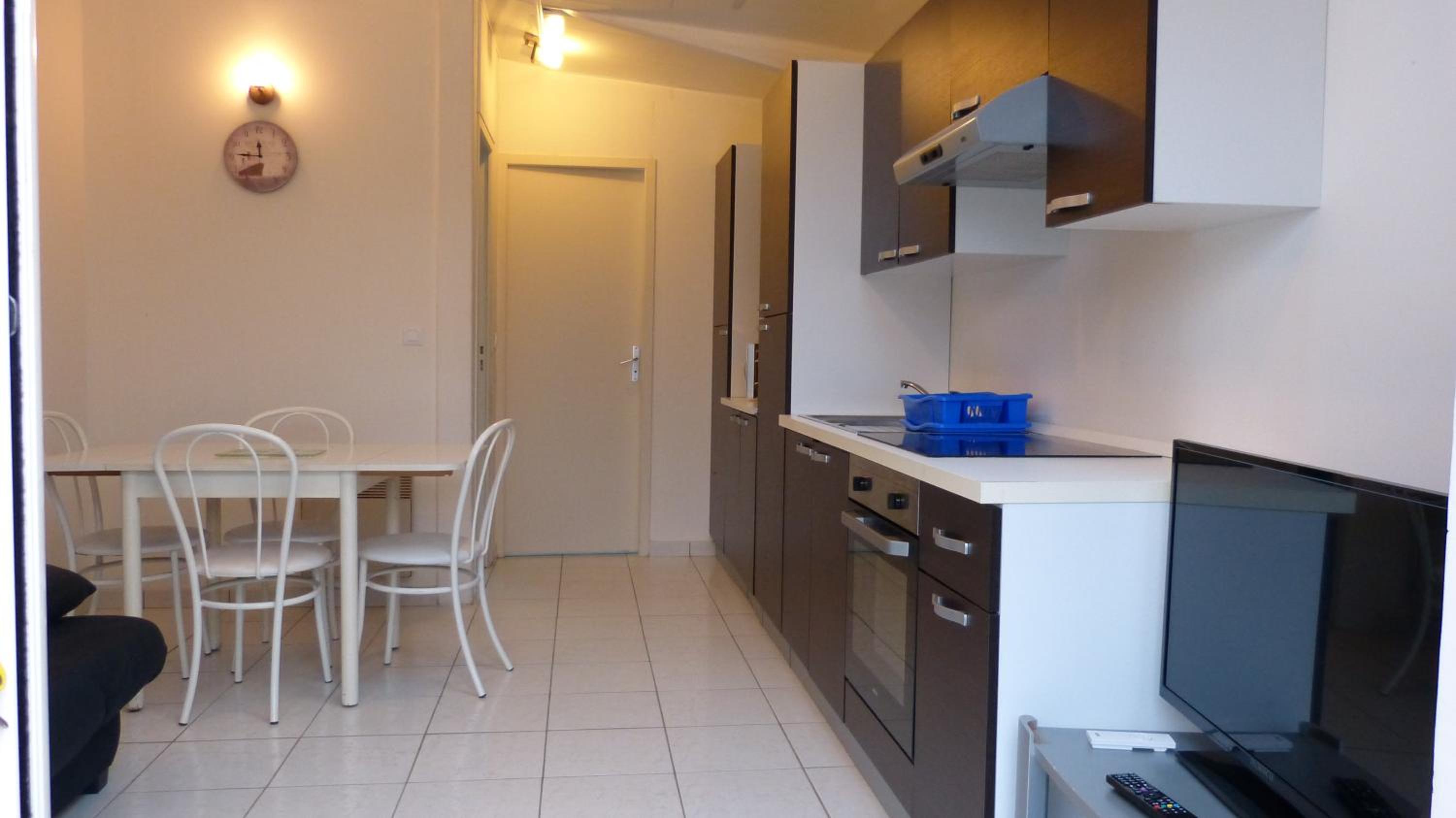 Apartment - Split Level photo 2