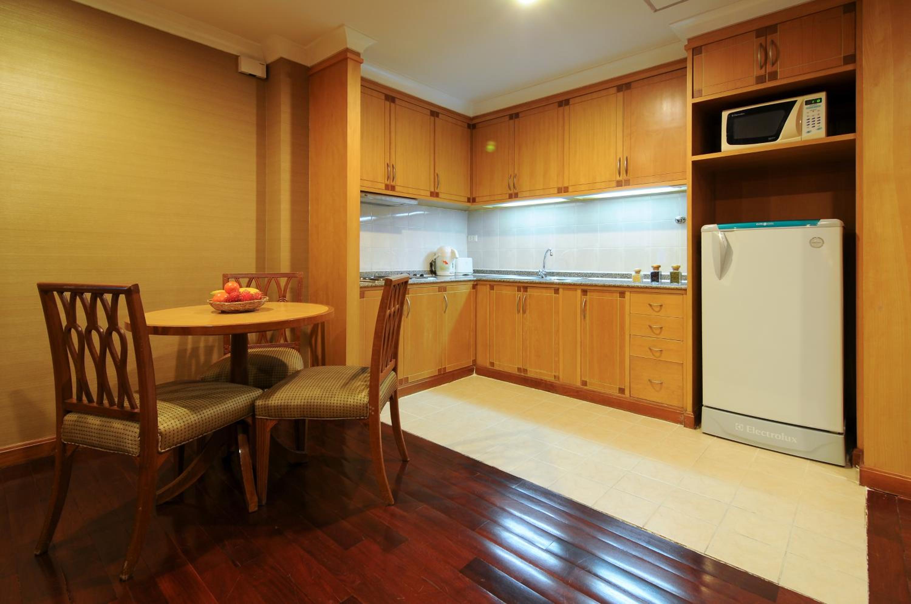 Admiral Suite One-Bedroom with Balcony  photo 3