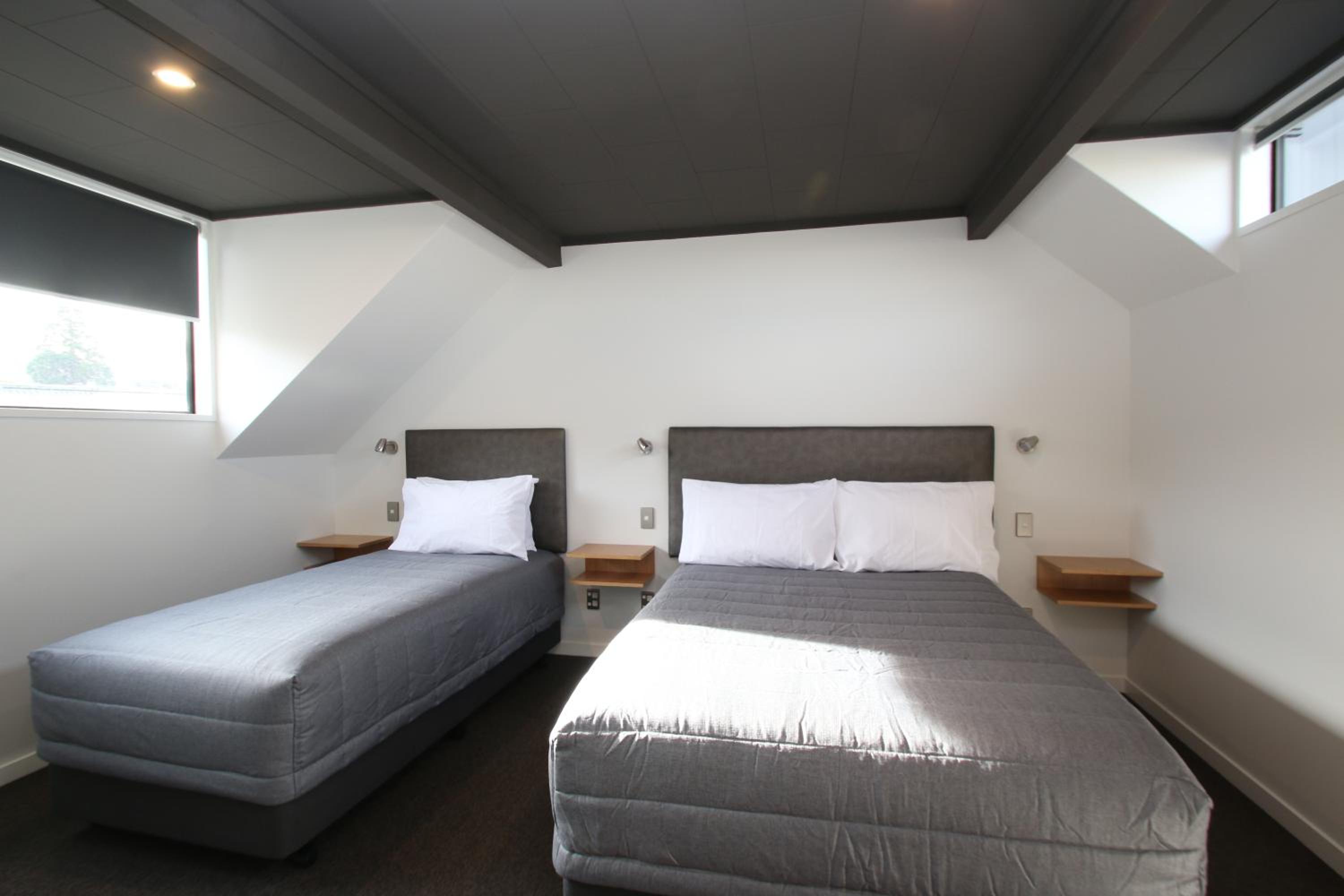 Three-Bedroom Apartment - Photo 5