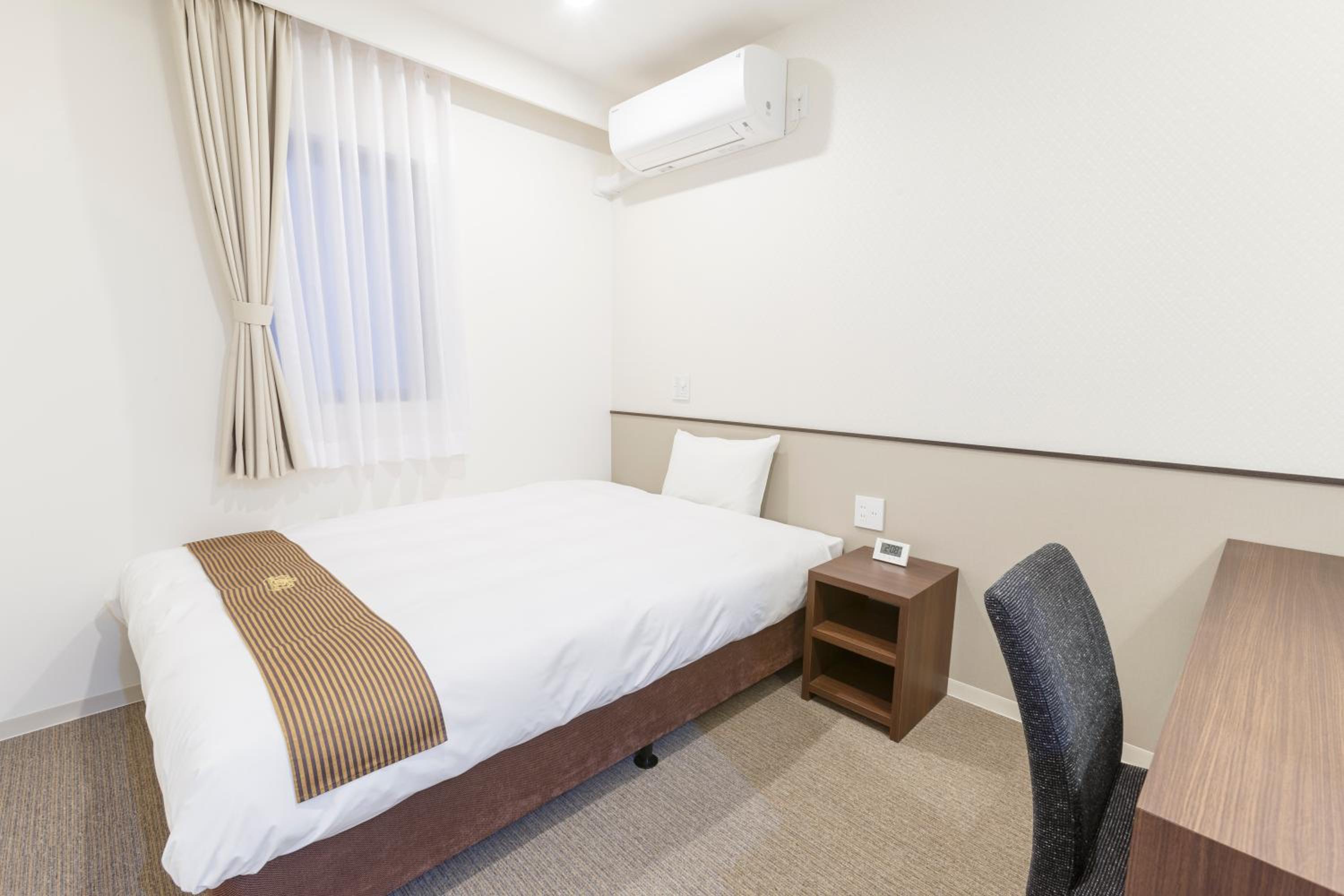 Double Room with Small Double Bed - Non-Smoking
