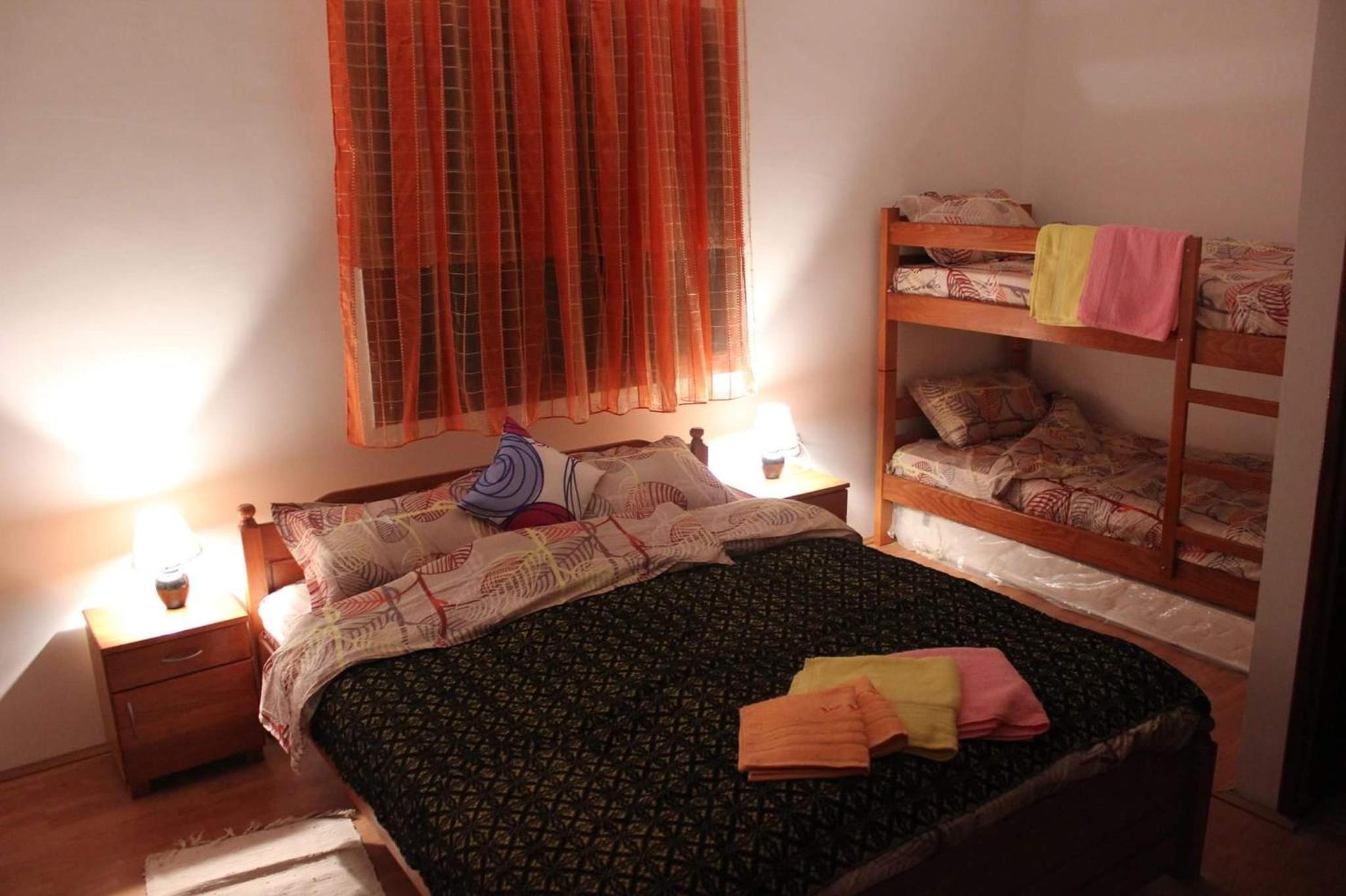 Economy Quadruple Room photo 1