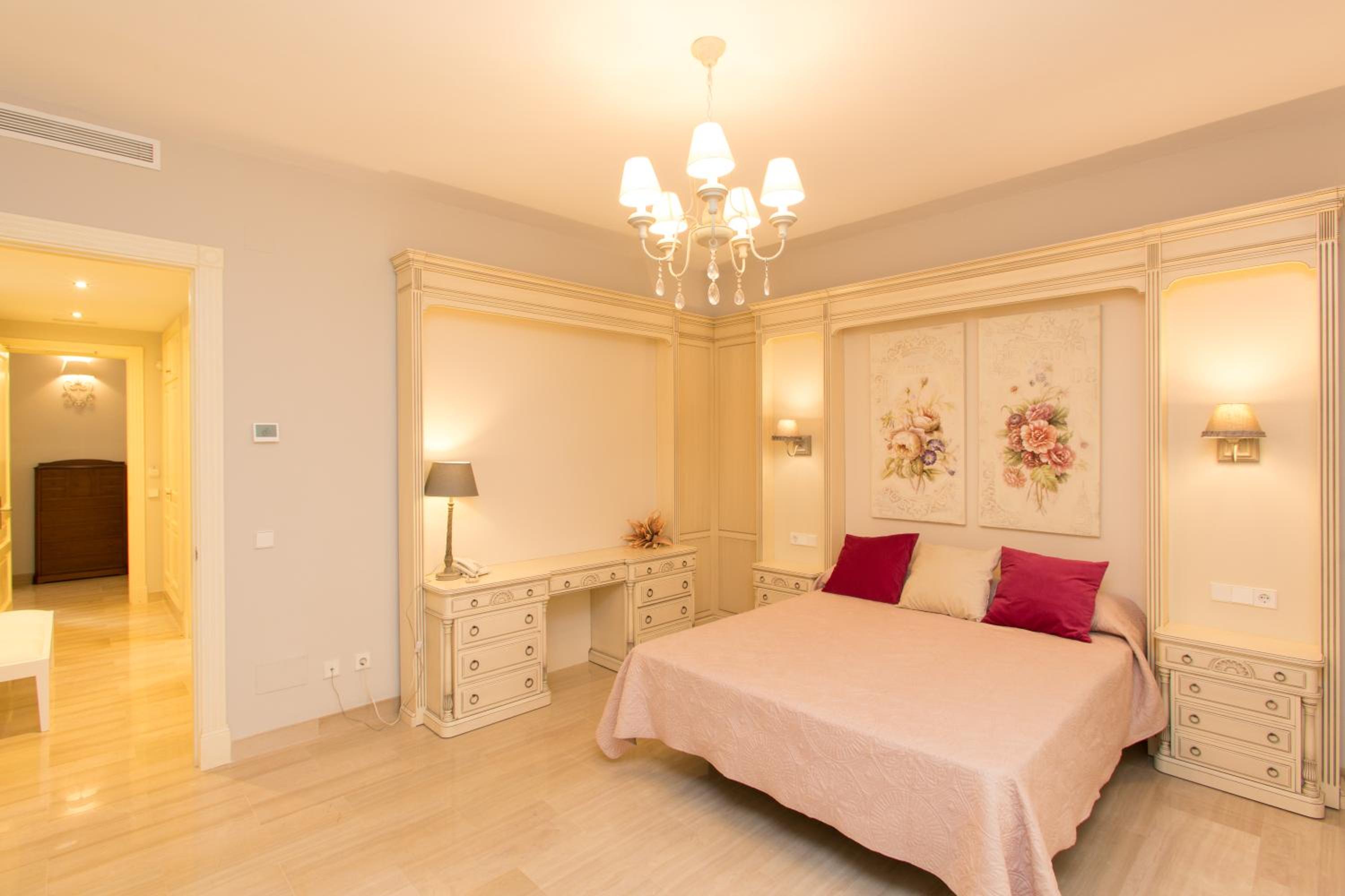 Casa de cinco habitaciones