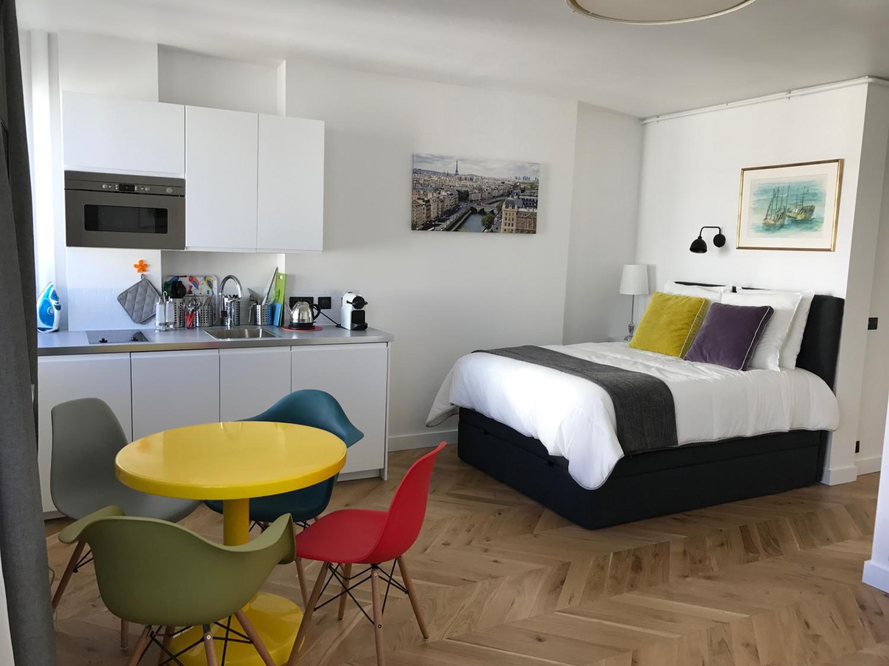 Studio Apartment photo 1